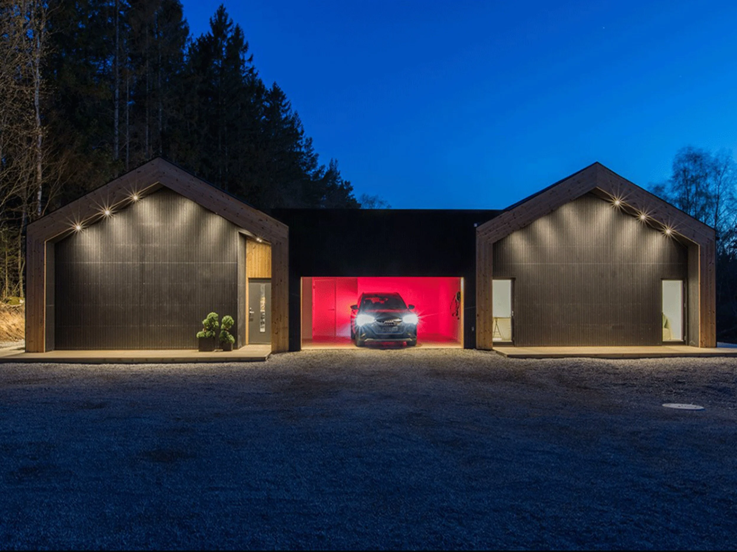 Kareby-exterior-evening-front-entry 2.jpg