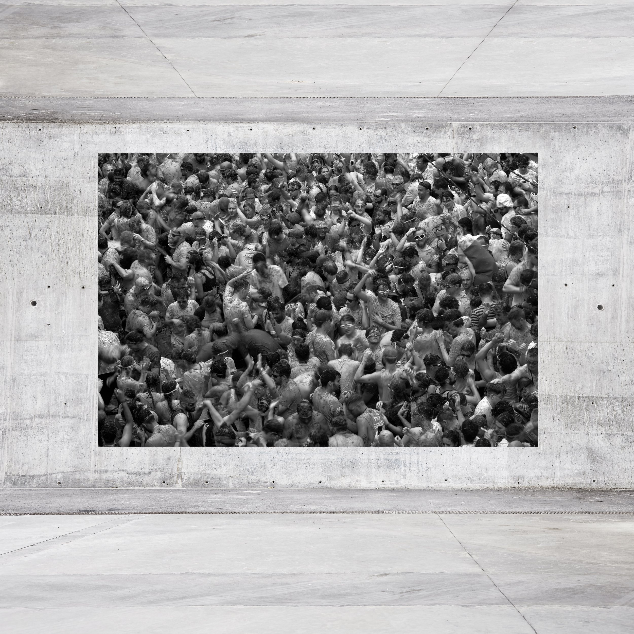 GALLERYTomatina B&W 6.jpg