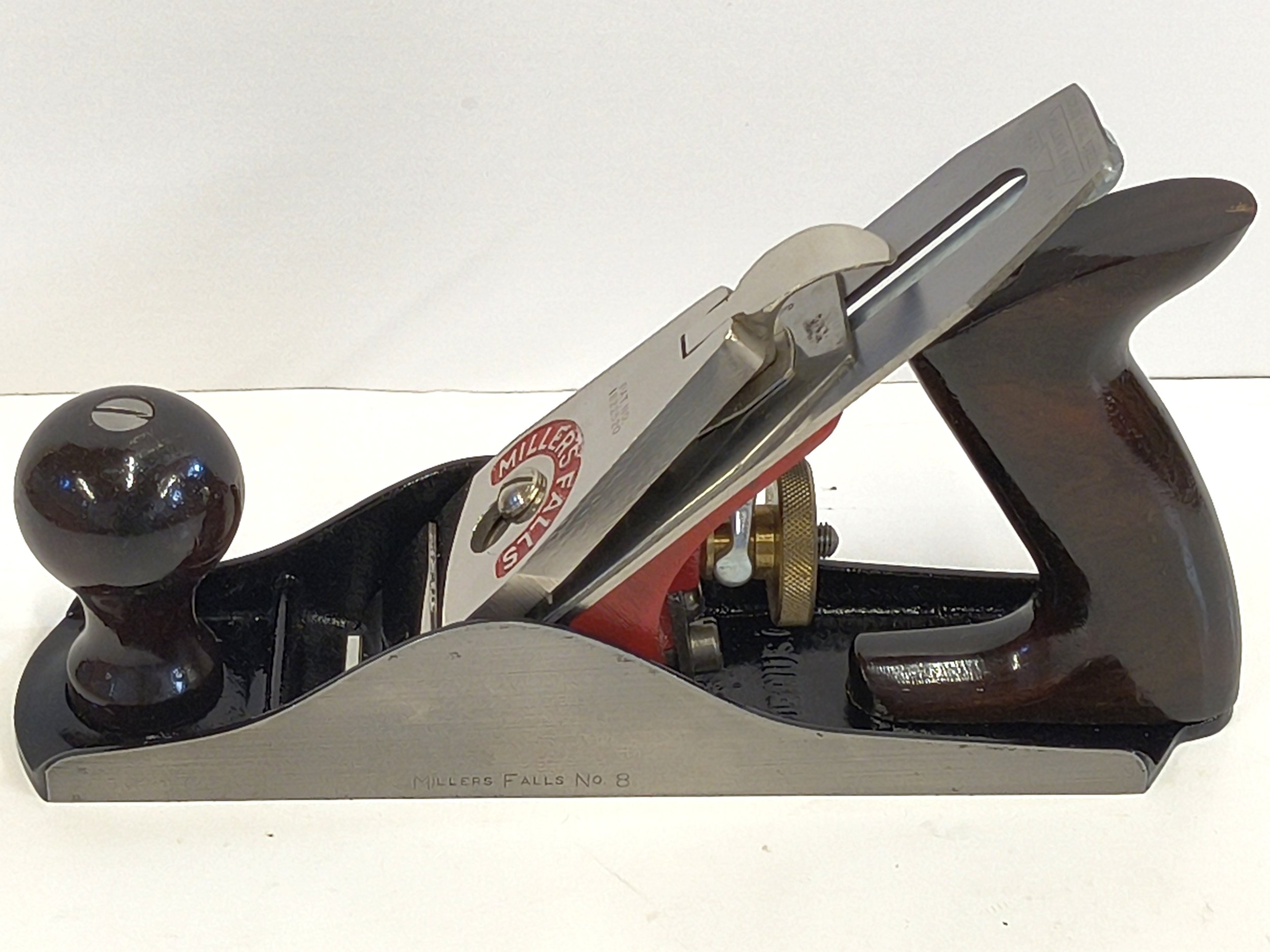 The type 2 second release will have a rosewood knob and tote and a red frog.