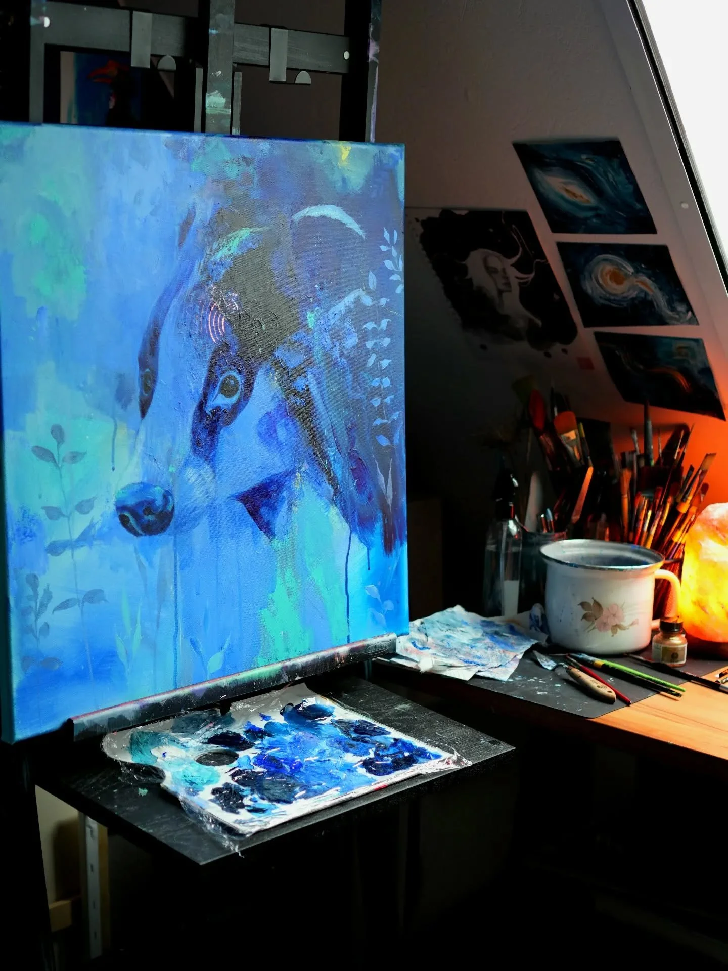 Ein seltener Gast, der Dachs, der dennoch hier zu Hause ist. Dank einer Wildkamera durfte ich diese wundersch&ouml;nen Tiere 🦡 schon ein paar Mal in unserem Garten bewundern 🖤🤍

Work in progress
Acryl auf Leinwand 60x60cm

#acrylicpainting #abstra