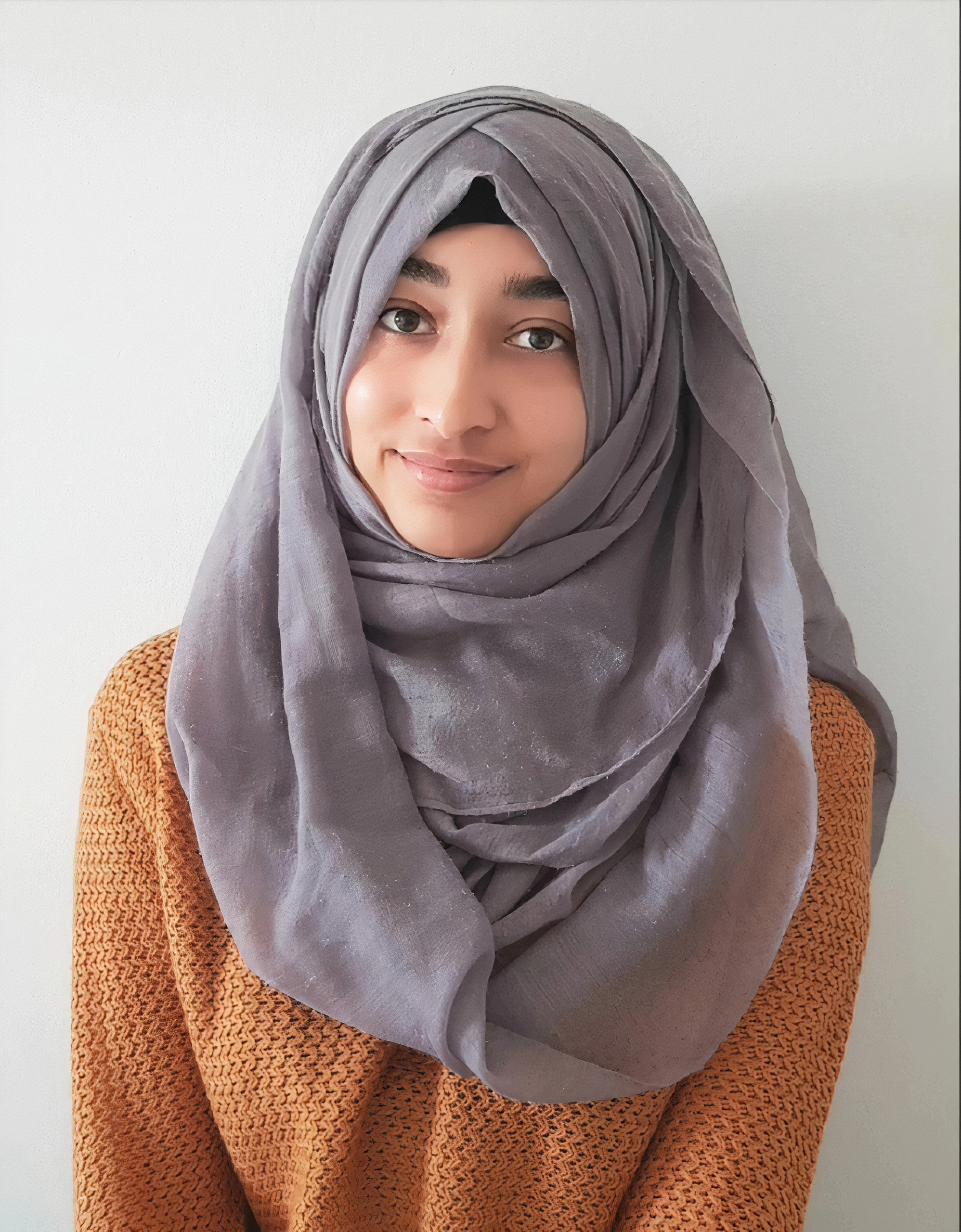 Burhana Islam Headshot.jpg