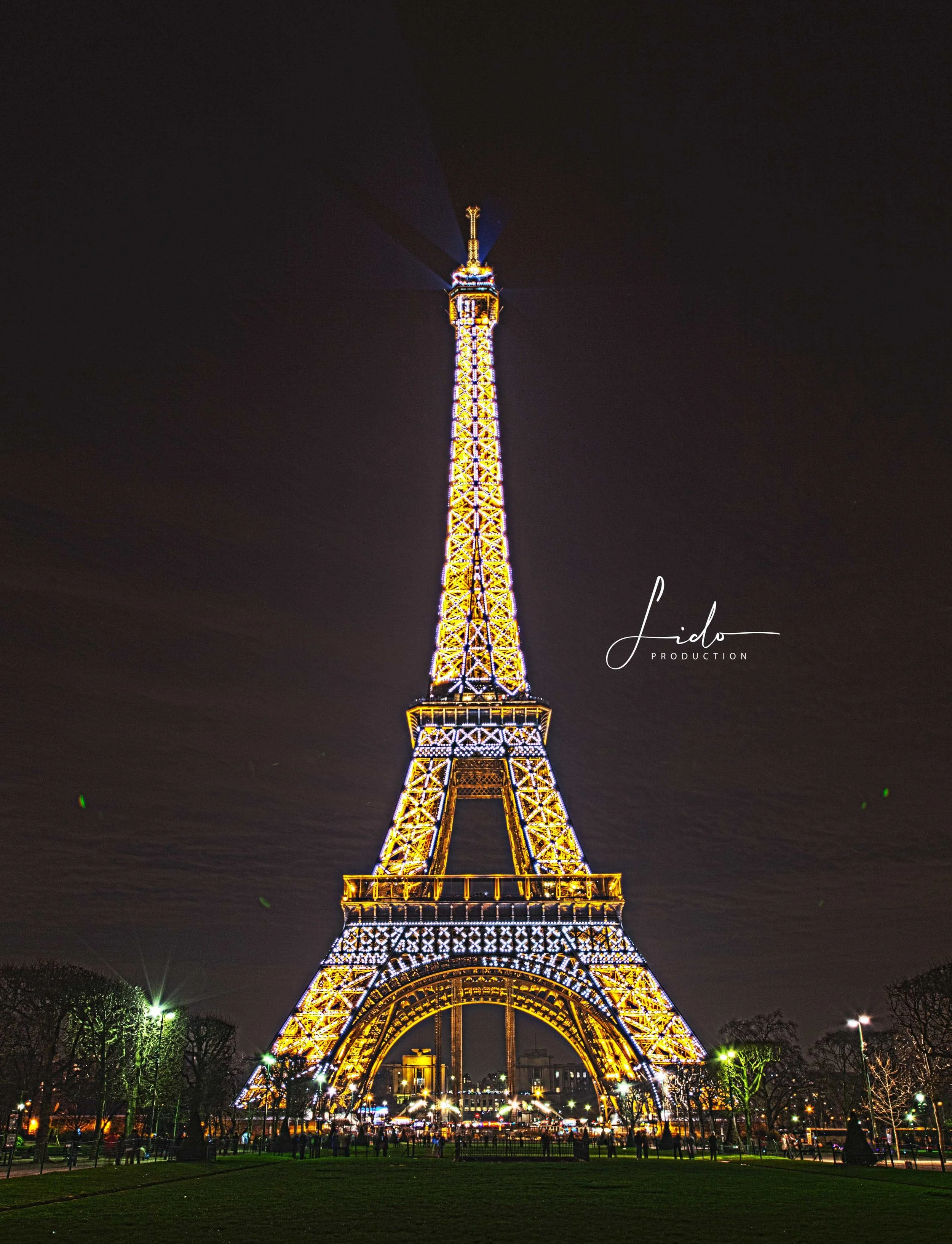 EiffelTower_HDR5copy-3.jpg