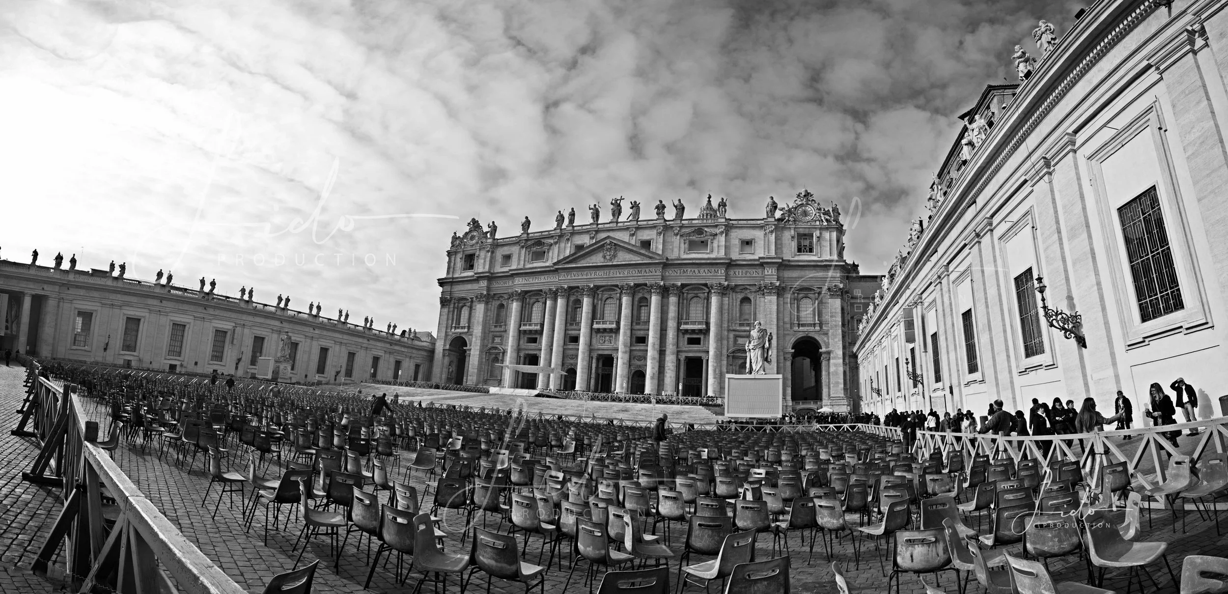 Vatican_Panoramab&w-9 copy.jpg