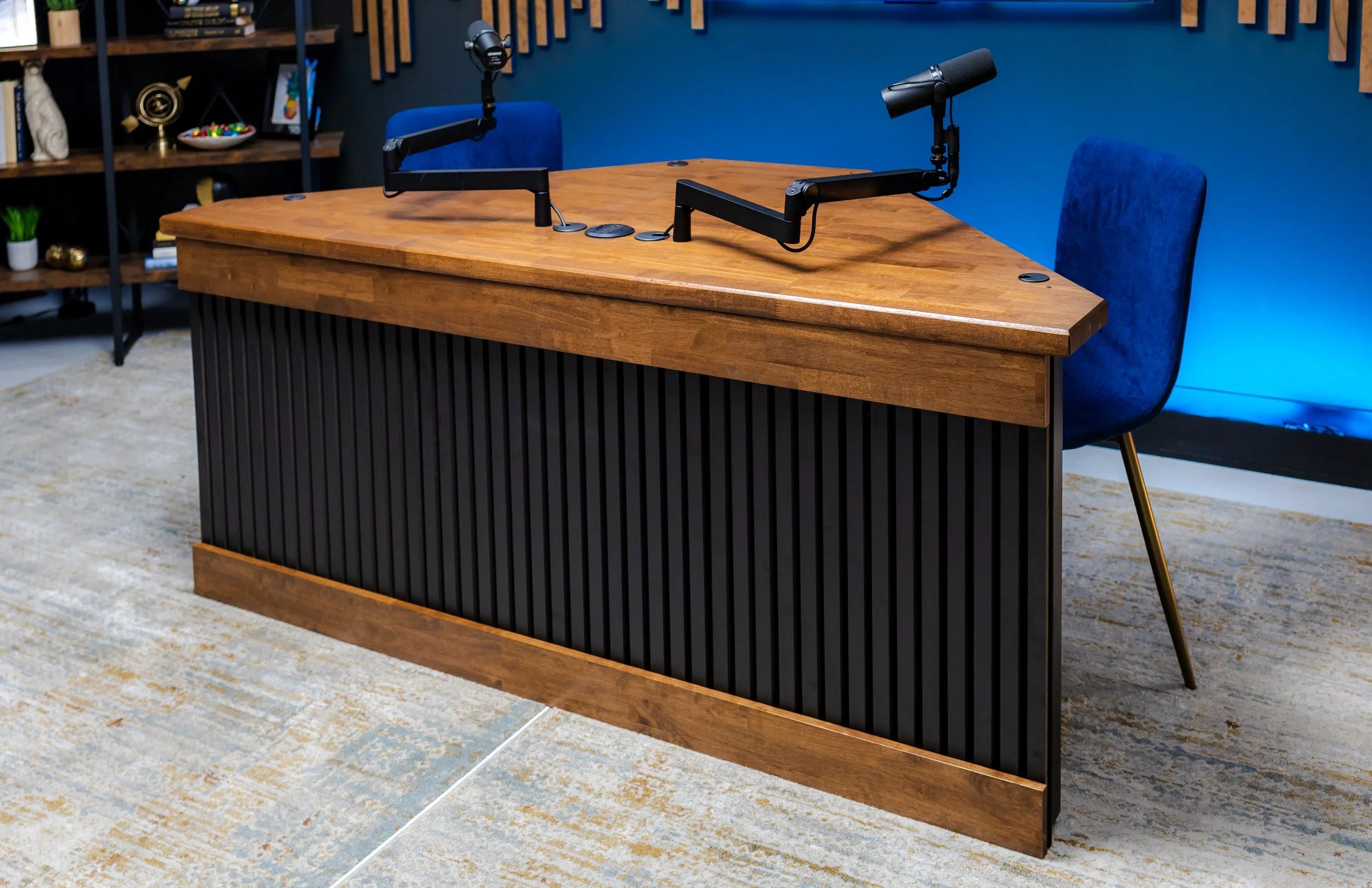 PodDeskDuo-6.jpg