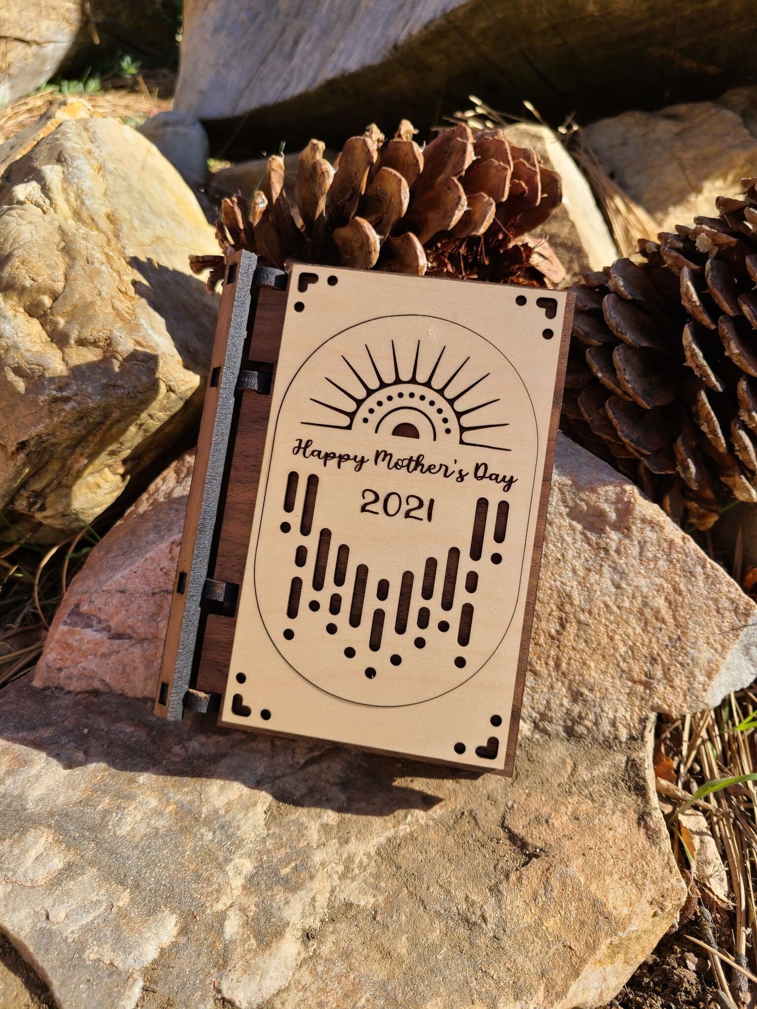 https://i.etsystatic.com/23329516/r/il/1747c9/3051510993/il_fullxfull.3051510993_mvox.jpg