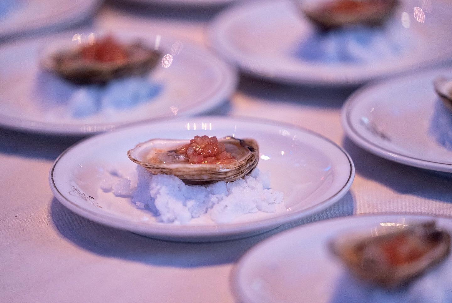Oysters Tomato Kimchi Mignonette at Celebrity Chef Gala by @autismspeaks ❤️

#oysters #gala #newyork #chef #dinner #autismspeaks #chefs4autism