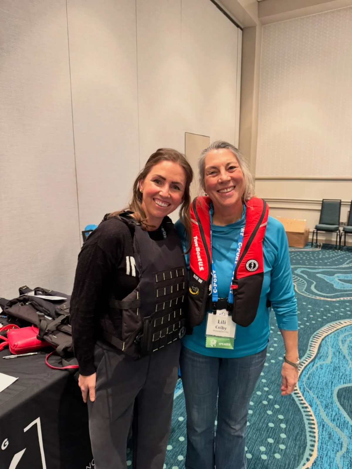 Hanging out with Lili from @mustangsurvival and learning about their new neutral buoyancy life jackets and other great gear down at the CPORT/TowBoatUS conference in Orlando. Winter is a great time for #continuededucation #learning #networking #boati