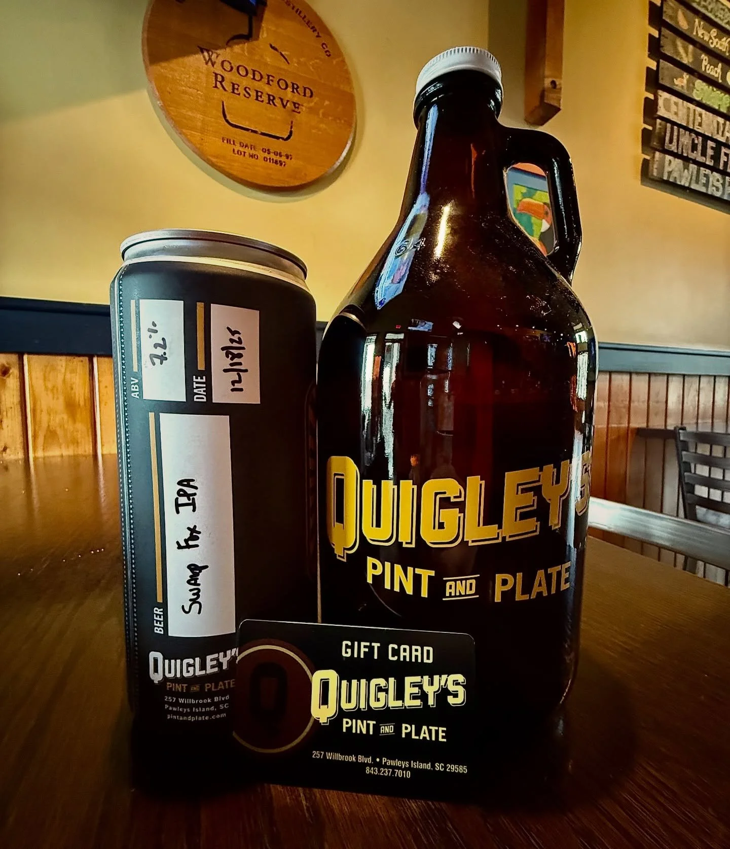 Swing by and stock up 🎄🍻
We&rsquo;ve got your Last-minute gifts AND we&rsquo;ll be closed the next 2 days&hellip; so you can&rsquo;t sneak out to refill your growler 😅

Open until 10pm tonight! See you soon! 🎅🏼