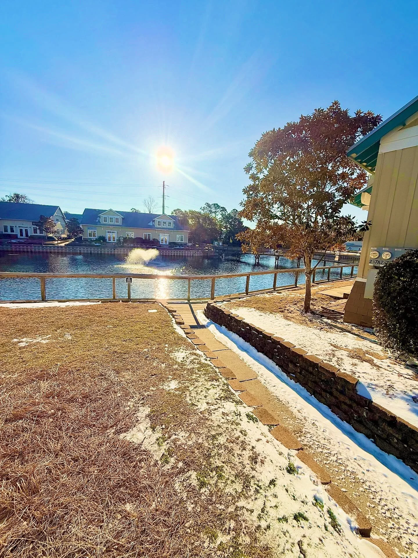 We survived the snow ❄️ and we&rsquo;re OPEN for Normal business hours today, 11:30am-10:00pm. We also have $5 pints, $6 Moscow Mules, and $4.50 Smirnoffs all day long on Mondays! Let&rsquo;s drink to that 🍹🍺 see y&rsquo;all soon 😊😊