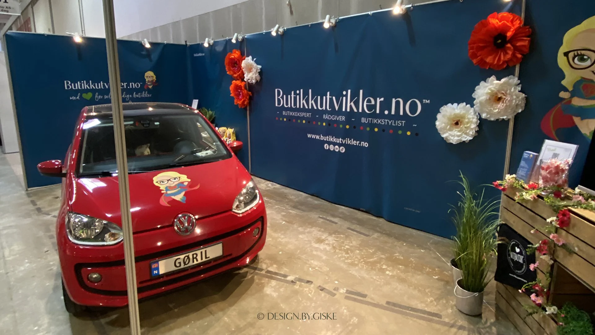 Butikkutvikler AS - design messestand - Oslo design fair høst 2025 // logo - identitet - profilering - merkevarebygging // © Design by Giske