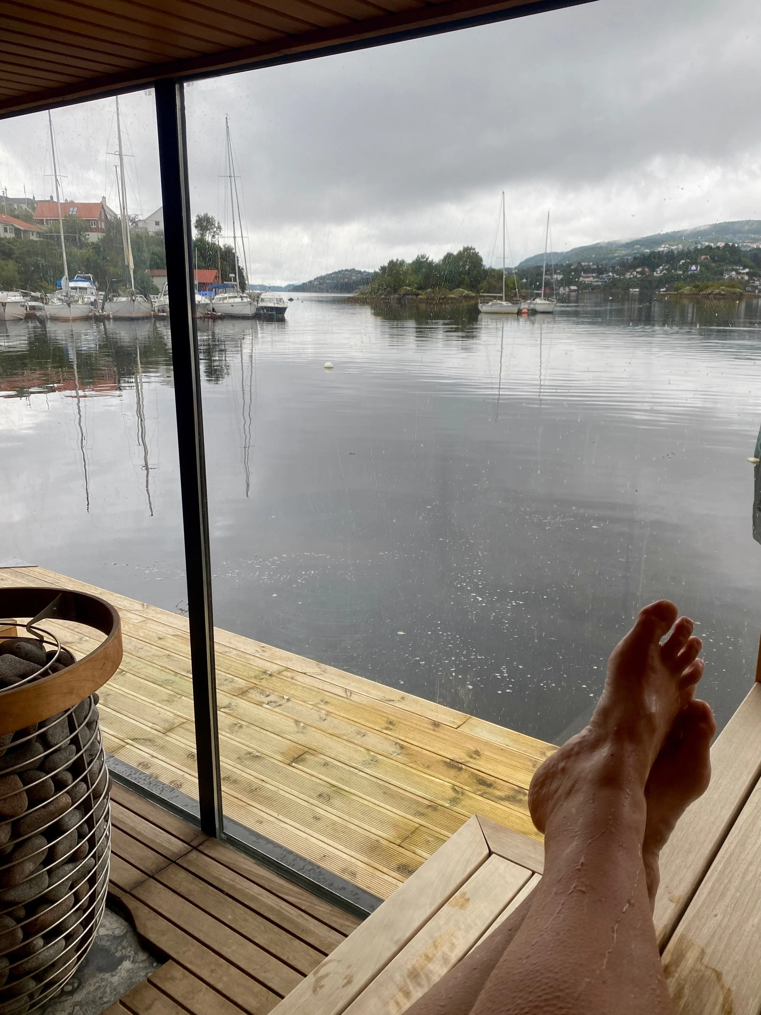 Kvalitetstid 🥰 
Badstu &amp; sj&oslash;bad e ein grei start p&aring; dagen n&aring;r veret ikkje e da besta 😊

#sauna #badstu #sj&oslash;bad #weekendvibes #olivinsauna @olivinsauna