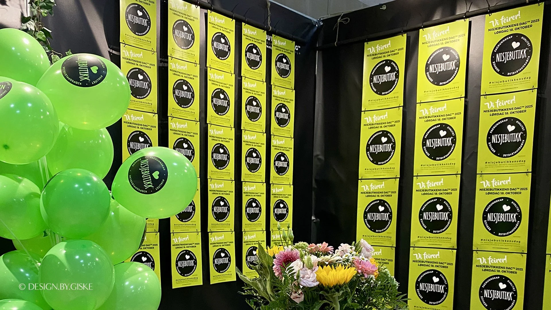 Nisjebutikkens dag™ 2025 - design messestand - Oslo design fair høst 2025 - kampanjemateriell, trykksaker // kampanje - identitet - merkevarebygging // © Design by Giske