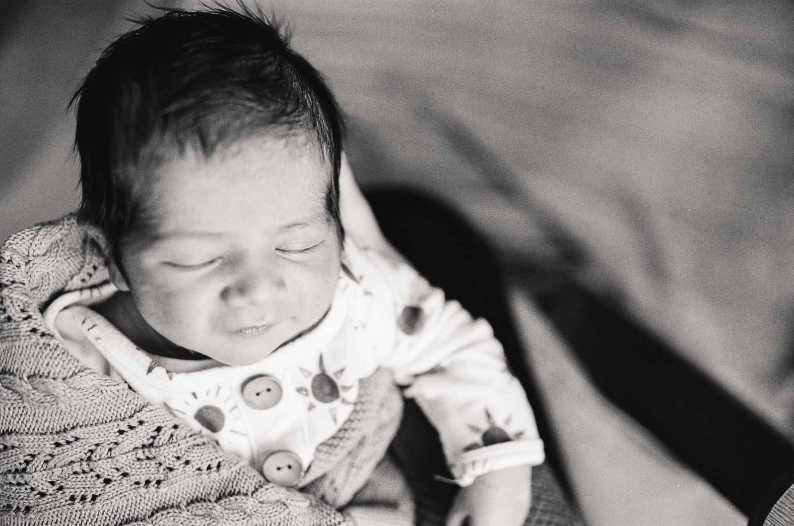 at-home-newborn-photographers-clintonville-ohio (22 of 31).jpg