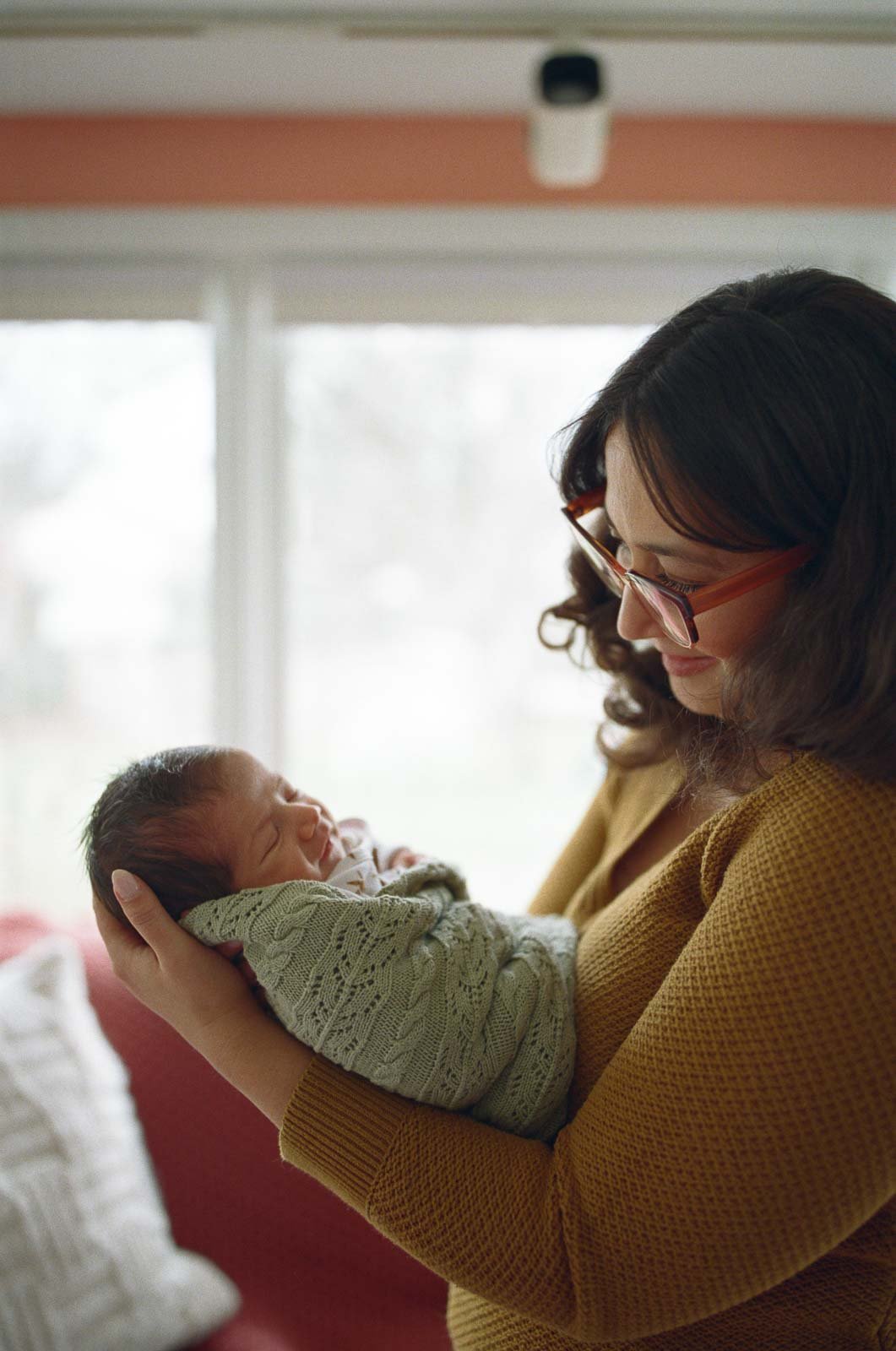 at-home-newborn-photographers-clintonville-ohio (23 of 31).jpg