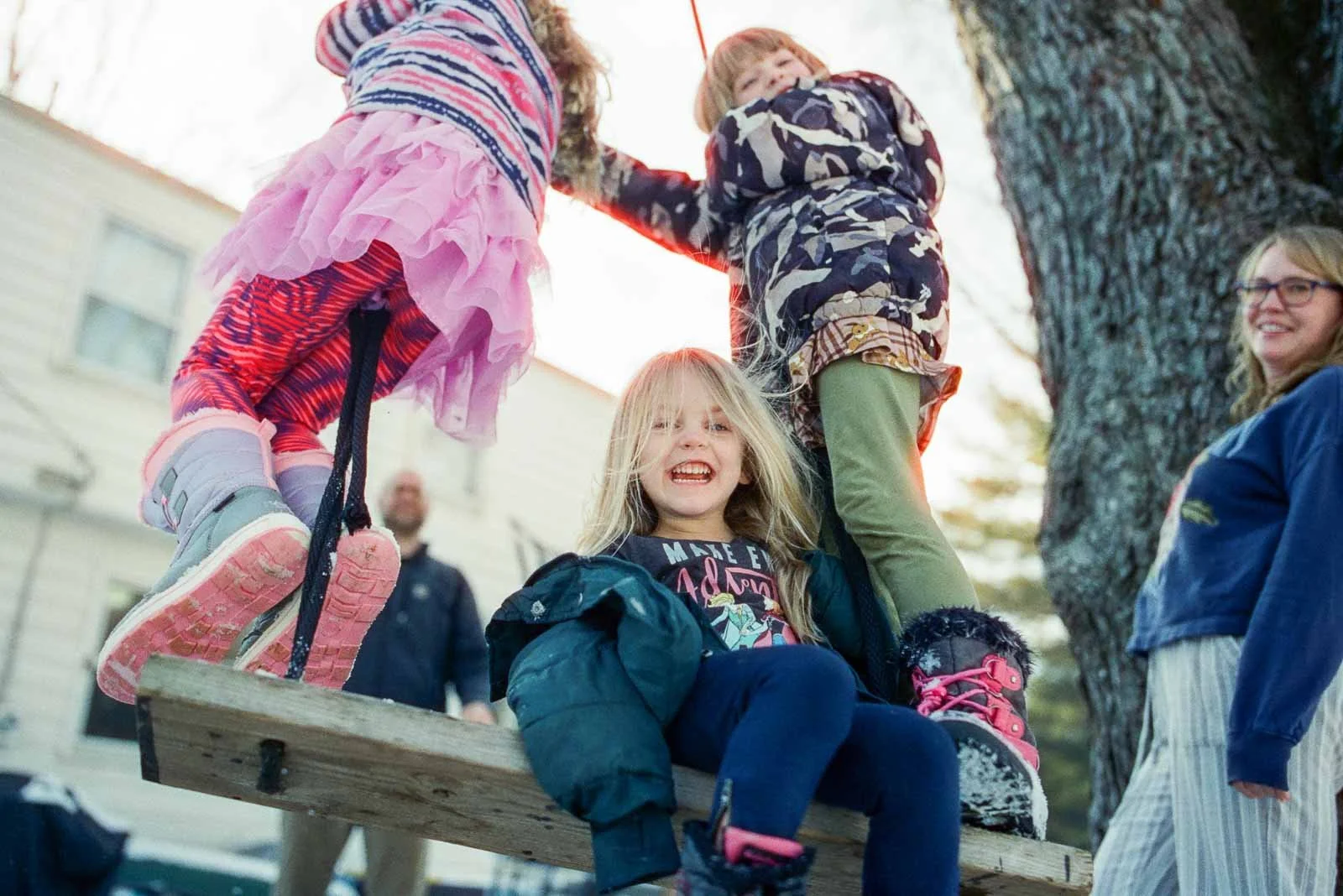 How to get kids to behave for a photo session