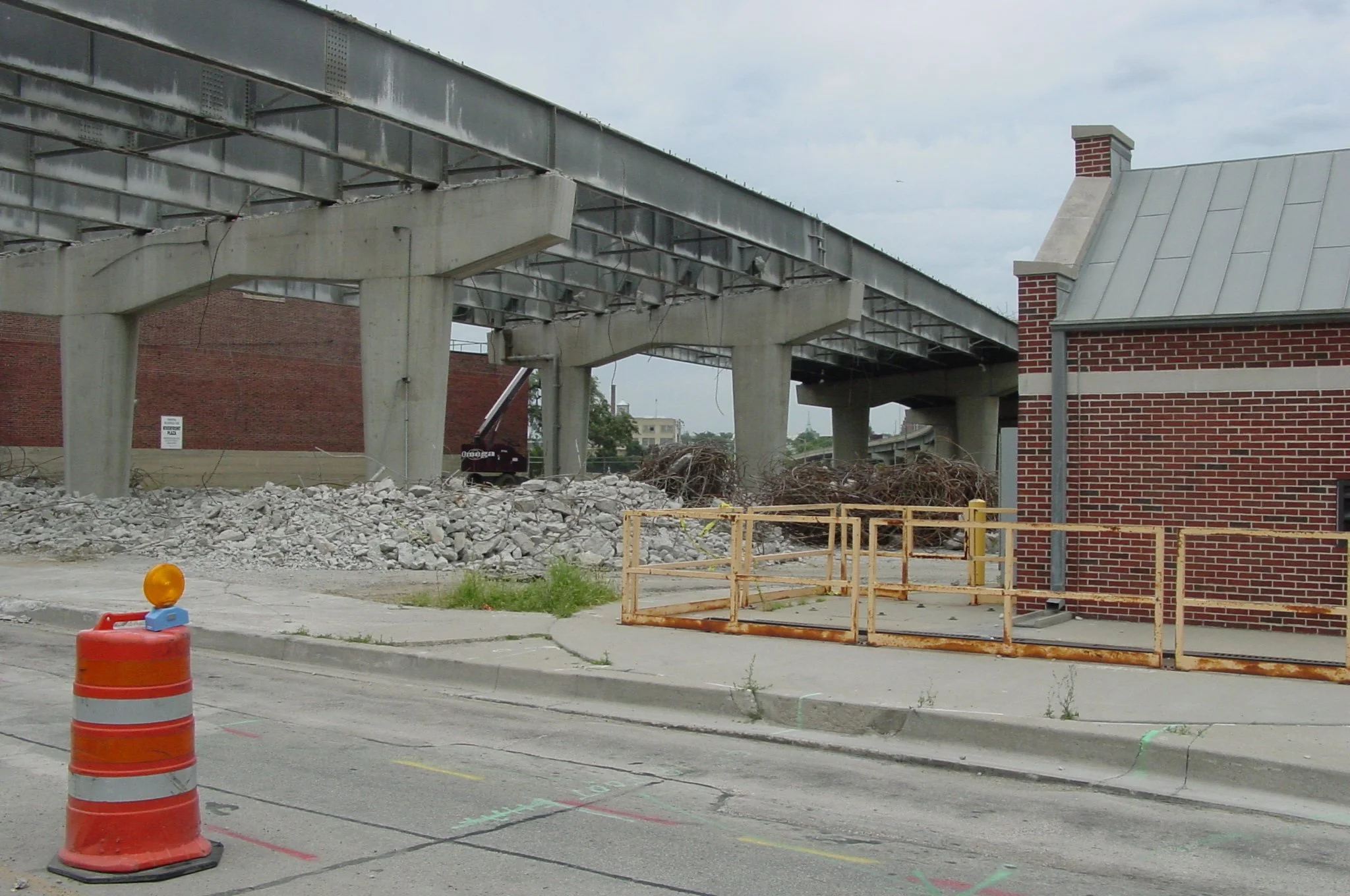 2002-08-01 Park East Demo (47) copy.JPG