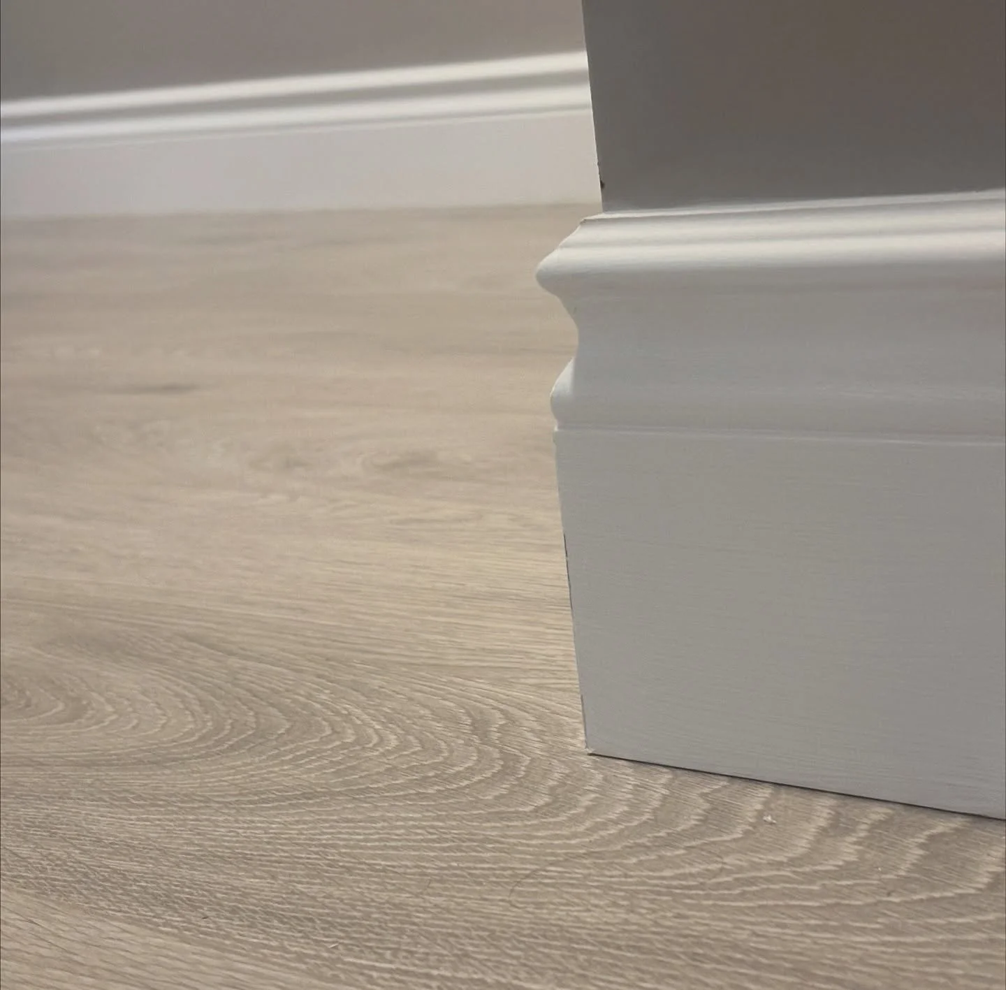 All about that base 🤘

This client had their home sprayed for bugs, but the chemicals caused the baseboards to swell and warp. We replaced all the baseboards throughout the house with a taller, upgraded profile&mdash;and now it looks better than new