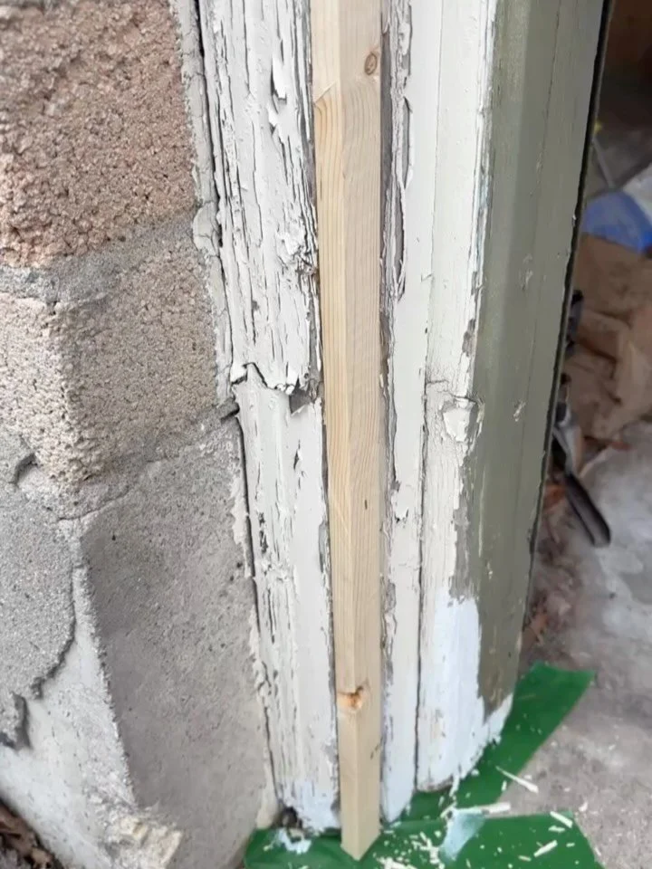 Another aluminum capping job in the books.

Aluminum is a clean, durable upgrade for your garage, doors, and window frames&mdash;low maintenance and built to last.

Protect your home and boost curb appeal at the same time 💪