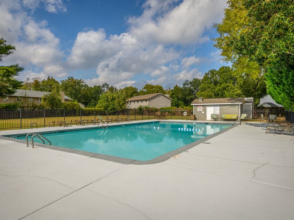 Gallery — The Pointe at Bailey Cove Apartments in Huntsville, Alabama