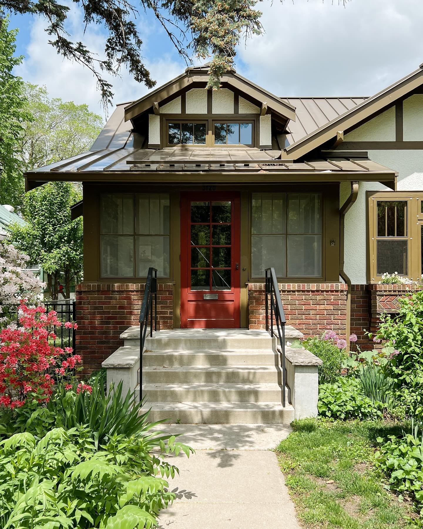 Love this 1926 Arts and Crafts Bungalow right off E Minnehaha Parkway. Tons of original charm throughout. Even has a 3 car garage!

Interested in finding your own home to love? Fill out my &lsquo;buy with me&rsquo; contact form in my profile and we&r