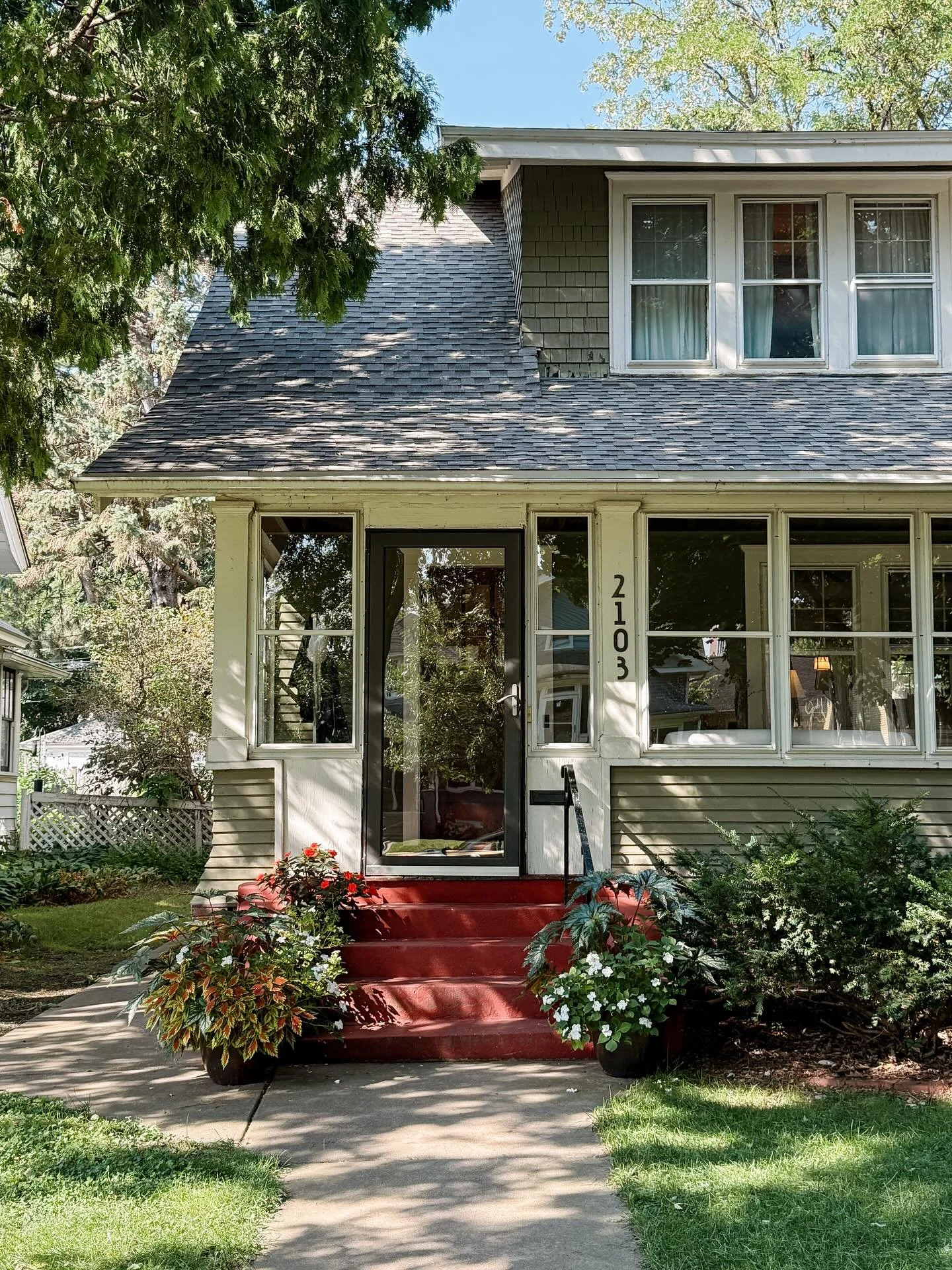Lovely at Paul craftsman bungalow in Marriam Park. This home had a ton of original charm. Loved the fireplace, buffet, and original kitchen cabinets. 

Interested in finding your own home to love? Fill out my &lsquo;buy with me&rsquo; contact form in