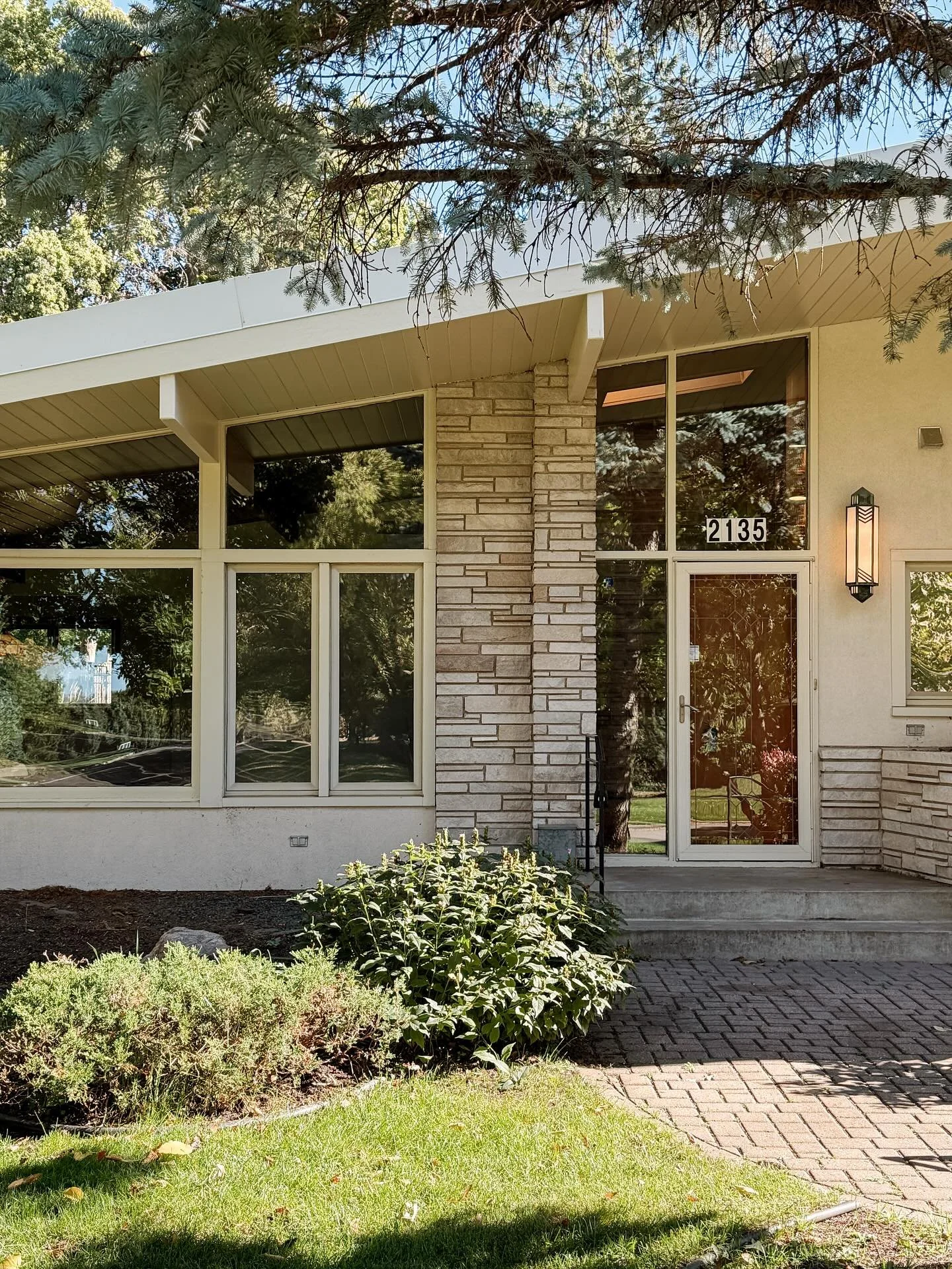 1953 3 level MCM split in Highland Park. I loved the main level of this home. Beautiful natural light throughout the two upper levels. A perfect home ready to be restored. 

Interested in finding your own home to love? Fill out my &lsquo;buy with me&
