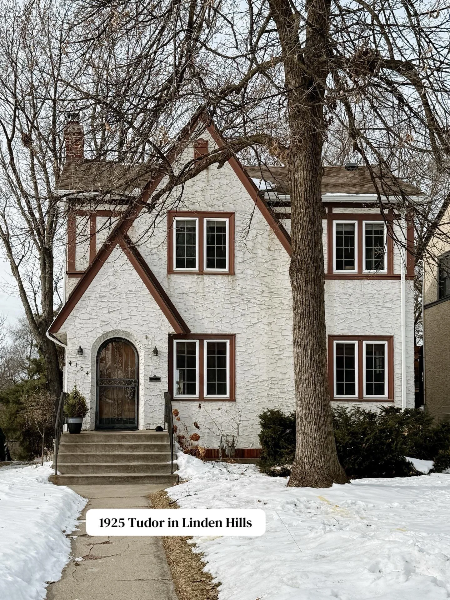 Lovely 1925 Tudor in the Linden Hills neighborhood of Minneapolis. The previous owners have done an amazing job retaining the original charm of the home. I love the natural light, fireplace, and moody dining room. 

Interested in finding your own hom