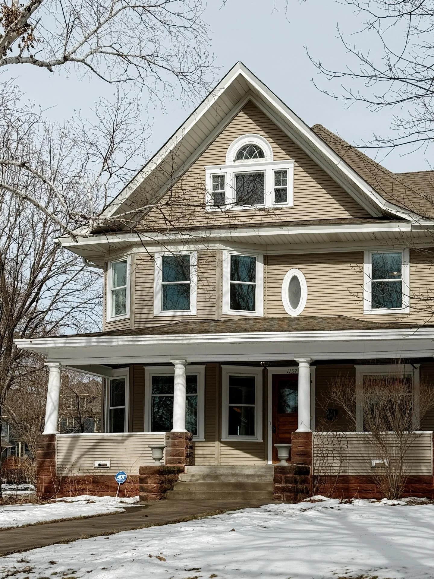 1904 Colonial Revival alert. This home is a quintessential Lexington-Hamline/Summit Hill St. Paul home. The foyer is so welcoming, multiple living spaces on the main level and so much natural light (corner lot!) I love the tulip stain glass and the p