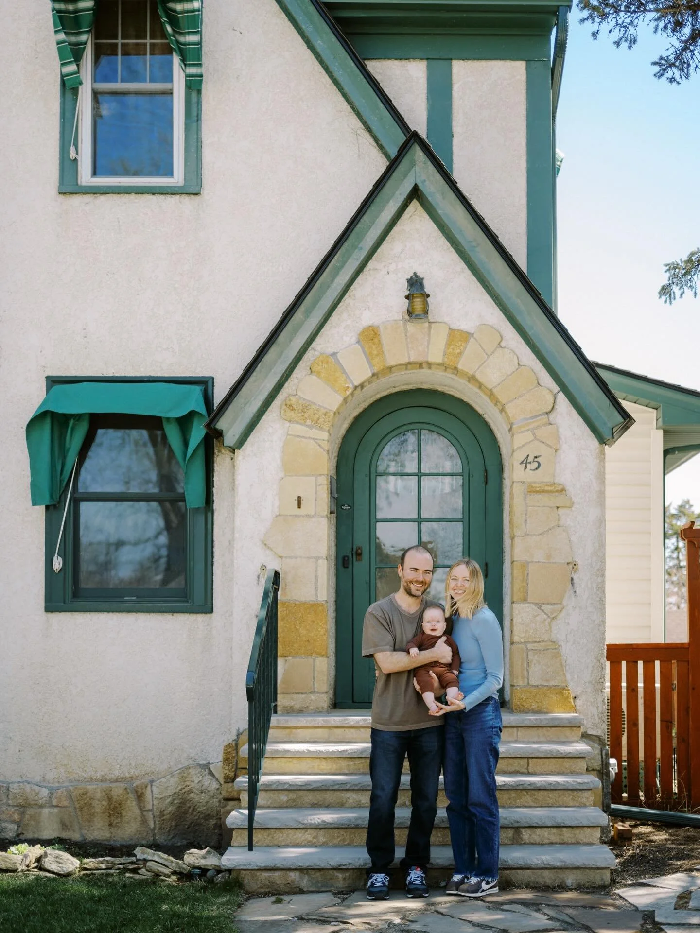 Welcome home, Anne &amp; Reid! 🏡🎉