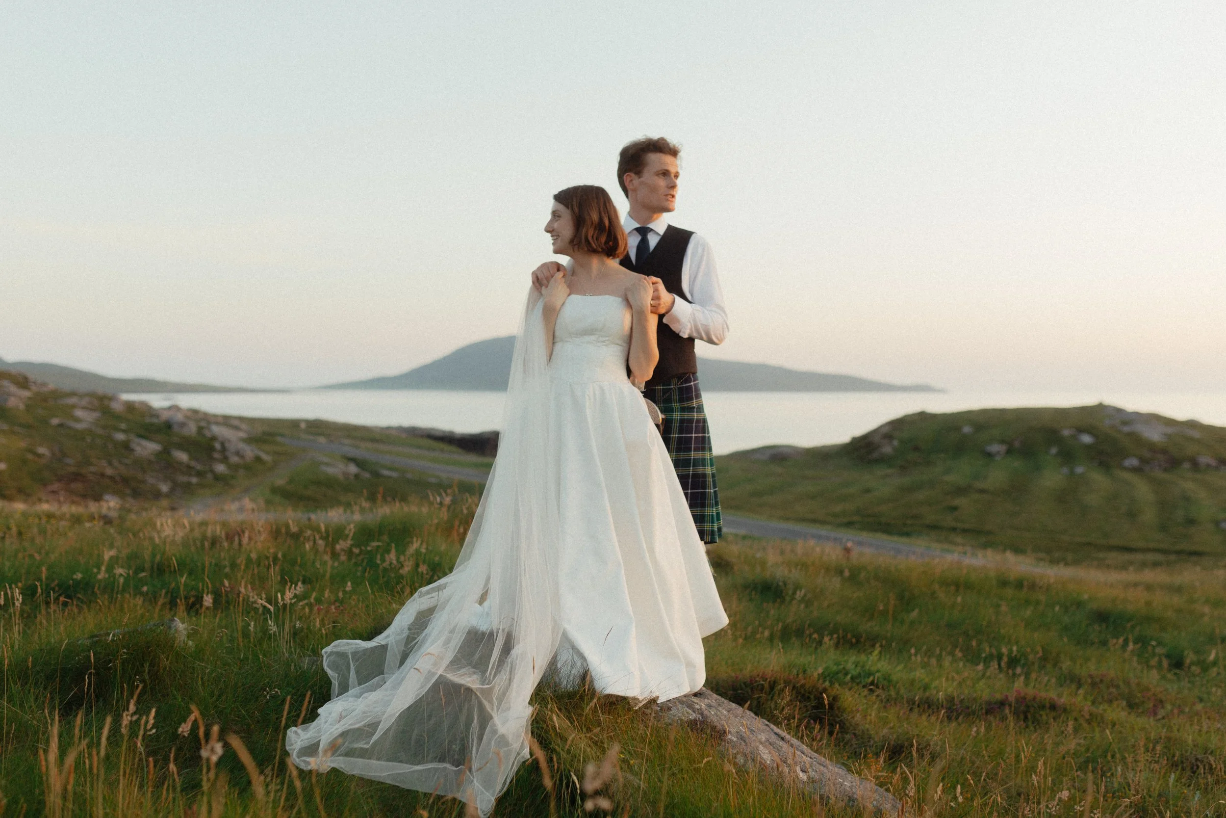 EMILY & DUNCAN