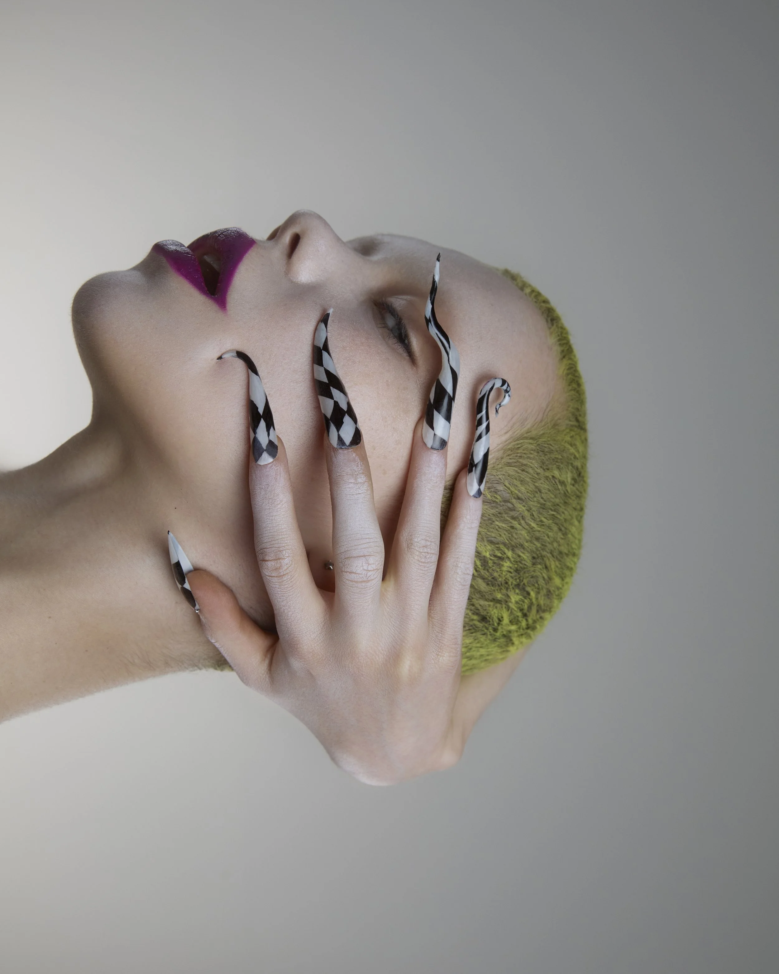 509_Beauty_Circus_21628r1f copyc.jpg