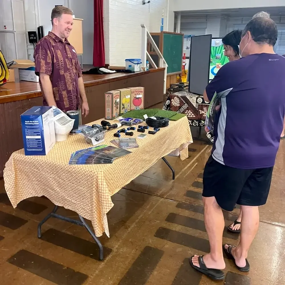 Community members learn about urban farming from Heritage Landscape Supply (formerly Urban Farmer Store) at the Smart Yards 2023 Workshop hosted by Mālama Maunalua and 3Rwater