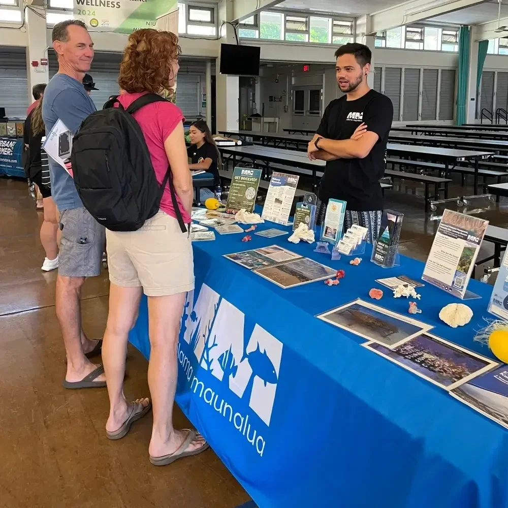 Community members learning about ecological restoration projects from Mālama Maunalua at the Smart Yards 2024 Workshop hosted by Mālama Maunalua and 3Rwater