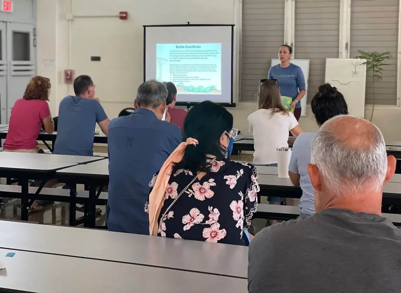 Hui o Koʻolaupoko teaching the community about the benefits of rain gardens at the Smart Yards 2024 Workshop hosted by Mālama Maunalua and 3Rwater