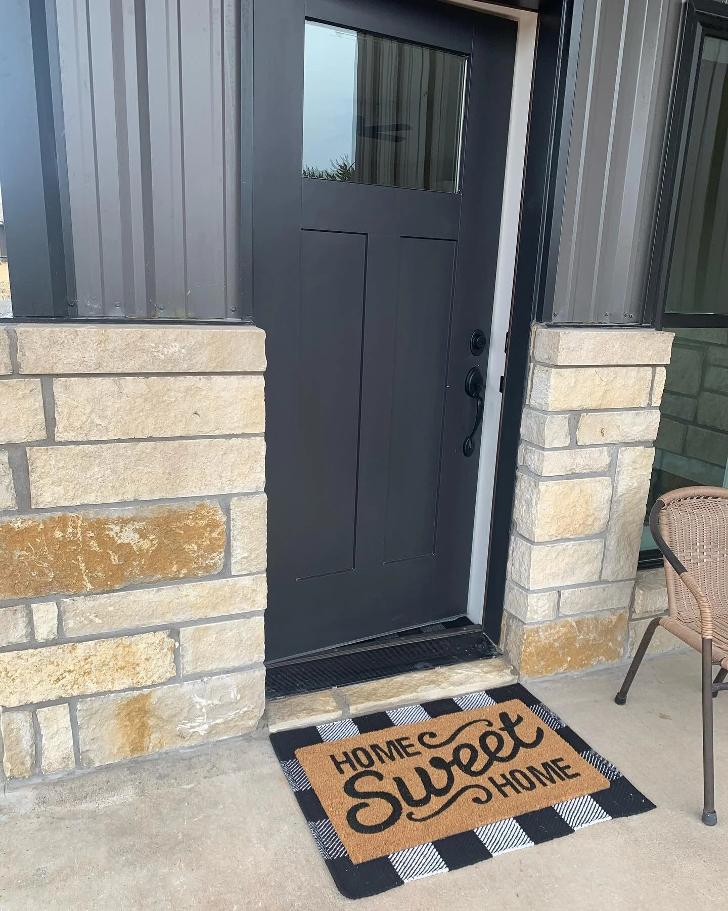 We love when clients send us pictures of them making their house a home🤍 #homesweethome #ruggedoaksconstruction #barndo #customhomesnorthtexas