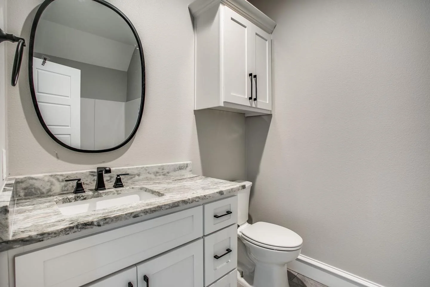 It is always nice to have a half bath in your floor plan. #halfbath #floorplans #ruggedoaksconstruction #customhomesdallas #northtexas #dallastx