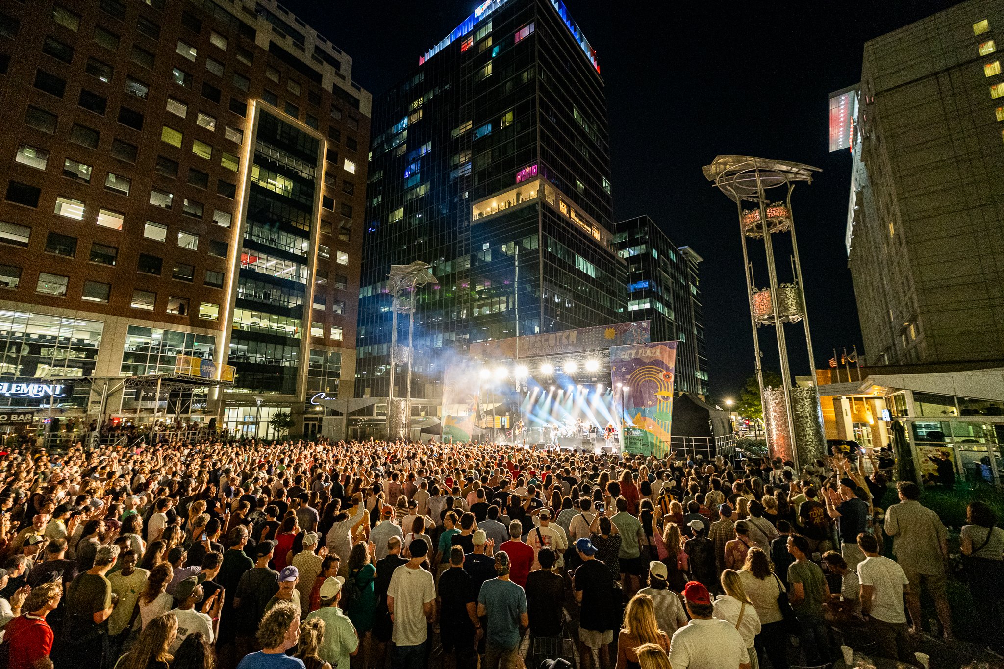 250905_CityPlaza_MyMorningJacket_03_GarrettPoulos_IG YuhBoyGaryP.jpg