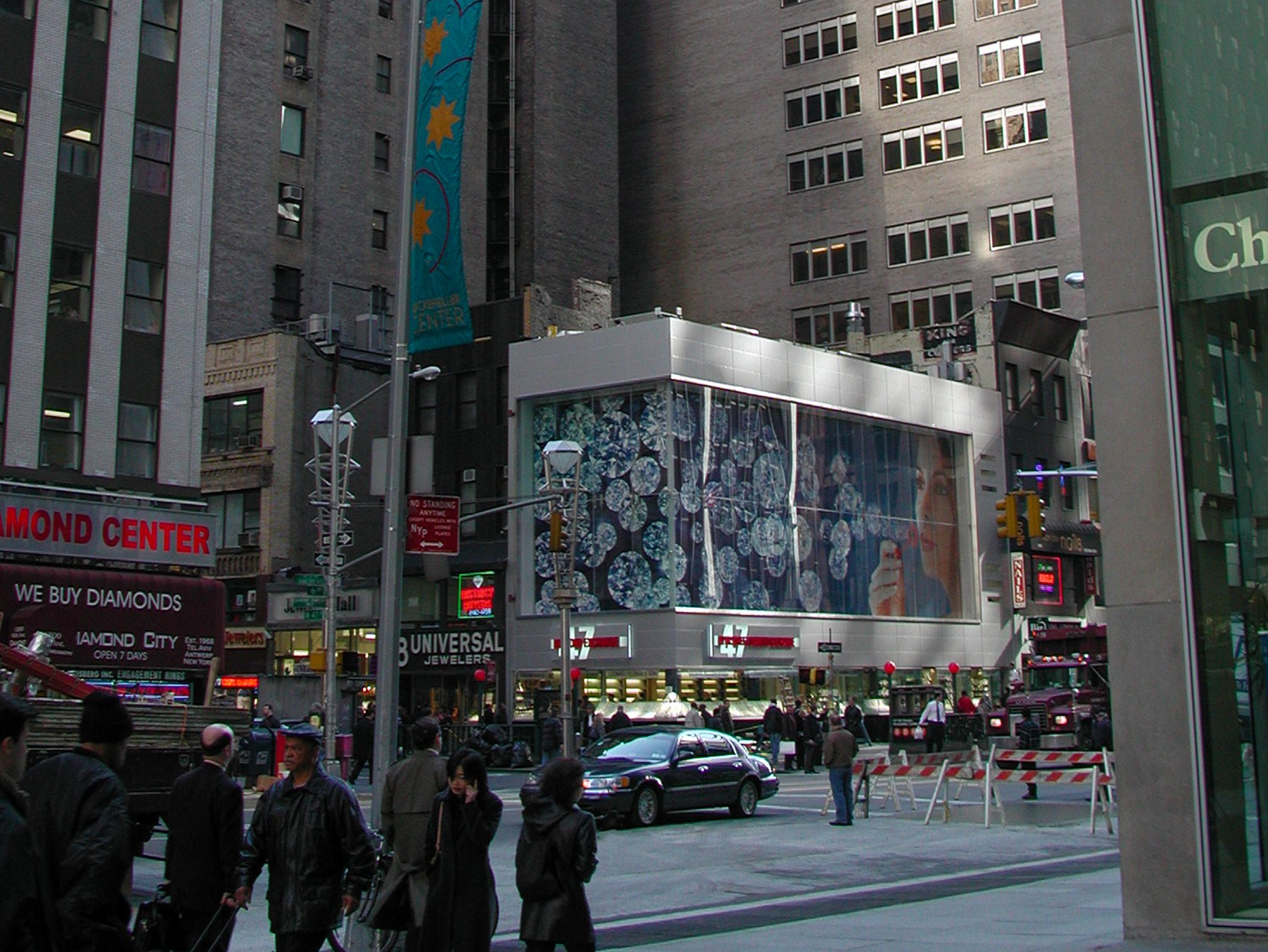 New York 47th St Diamond District Open On Sunday Diamond District