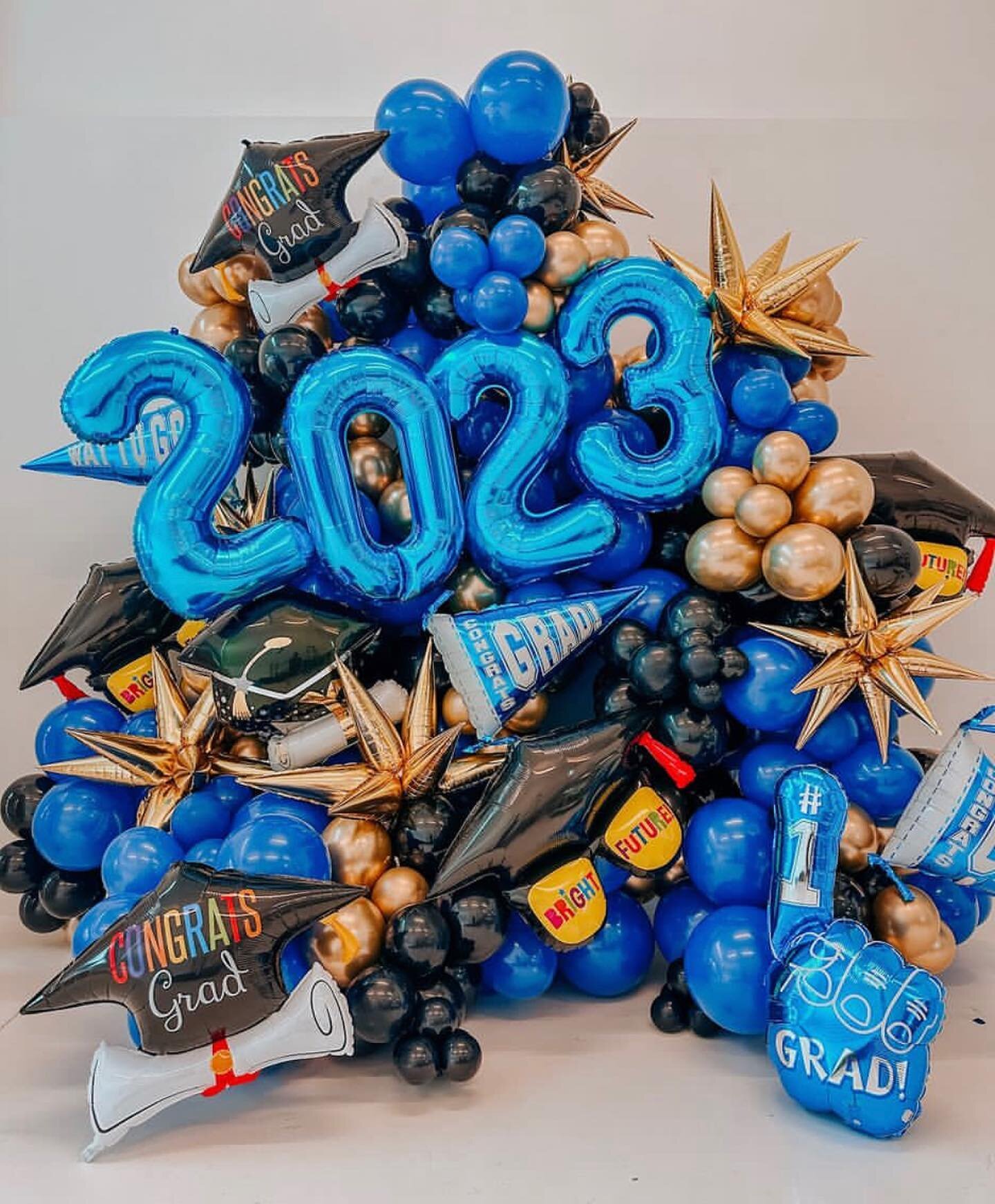 Class of 2023🎓🎉

Where are our 2023 grads at?? You deserve some Balloon Therapy to celebrate this huge life milestone! Book now and we will make your grad party one to remember! 🎈 
&bull;
&bull;
&bull;
#balloontherapyokc #balloons #therapy #gradpa