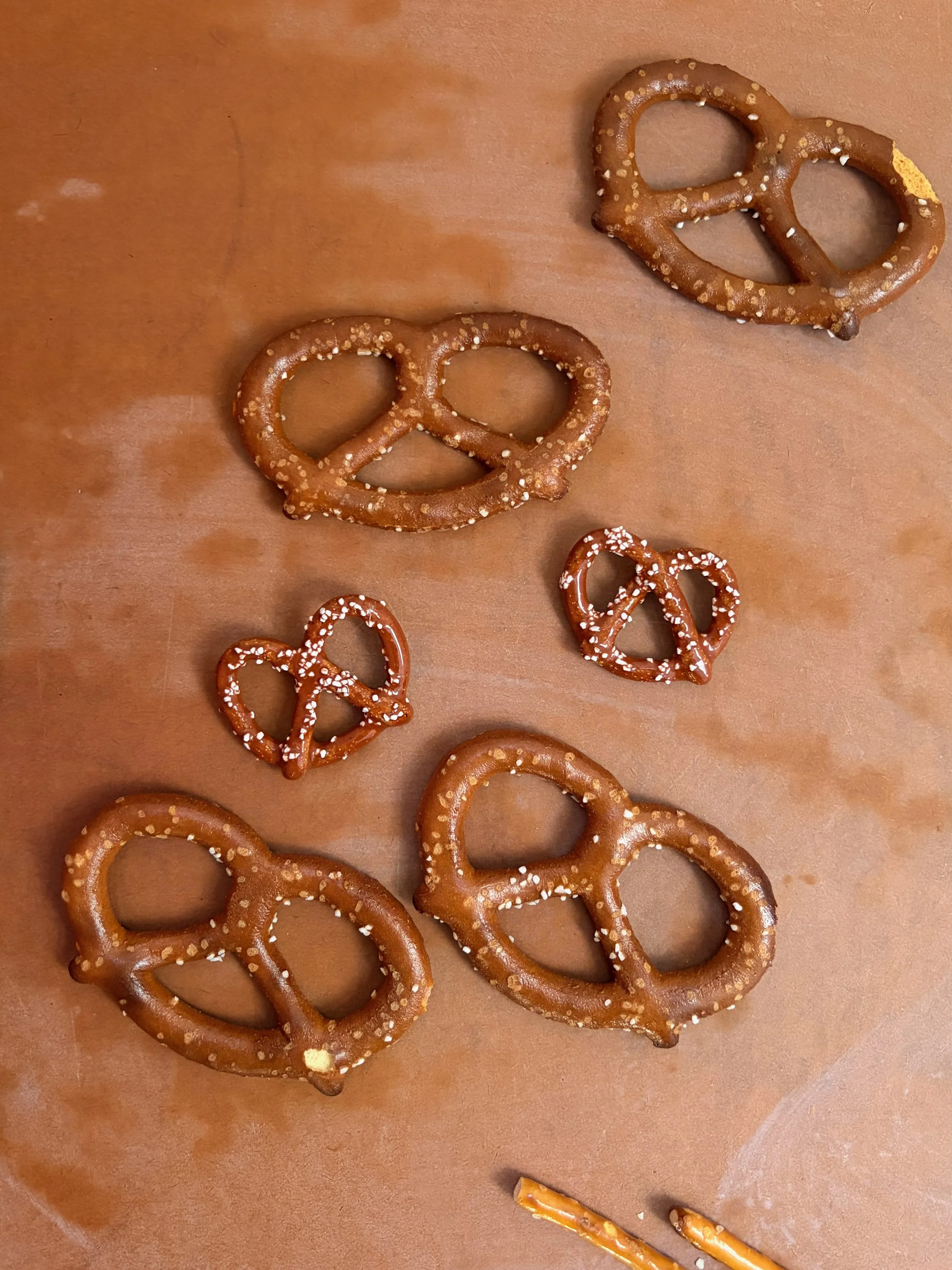 pretzel_magnet.jpeg