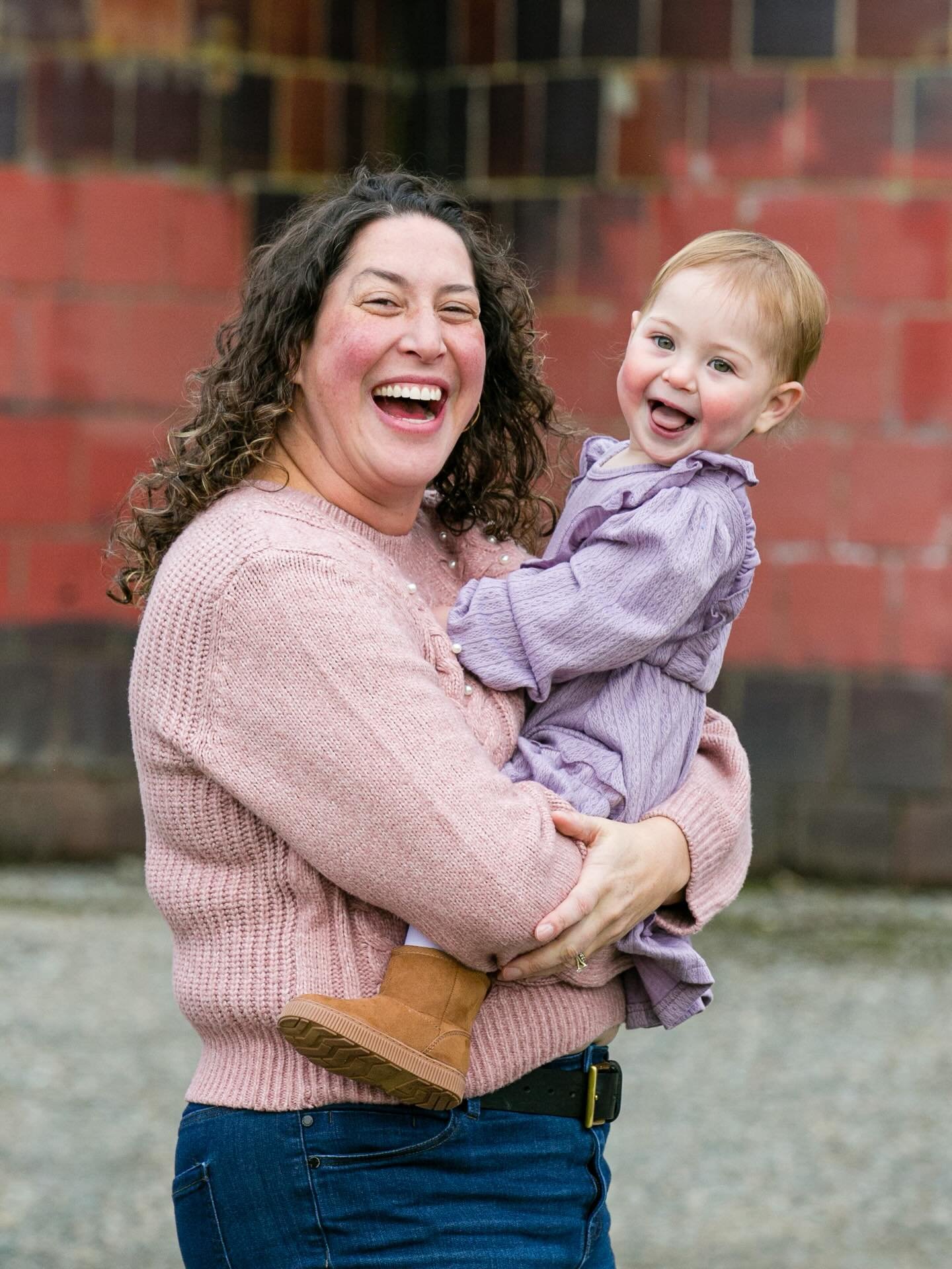 Feels like yesterday I photographed this lil cutie as a newborn. Where does the time go? ⏰ 

#tacomawa #tacomaphotographer #tacomafamilyphotographer #tacomaportraitphotographer #pnwfamily