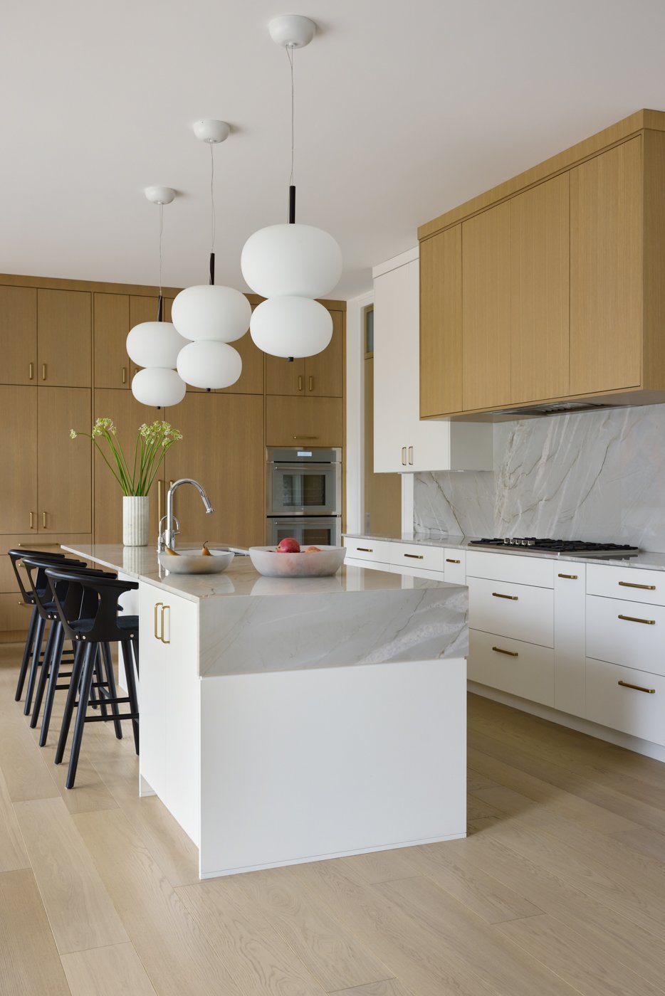 Modern New Build Interior Designer Toronto 13.jpg