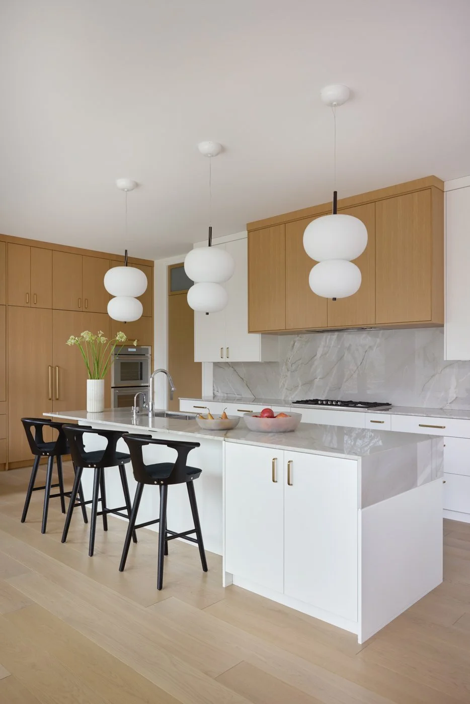 Modern New Build Interior Designer Toronto 16.jpg