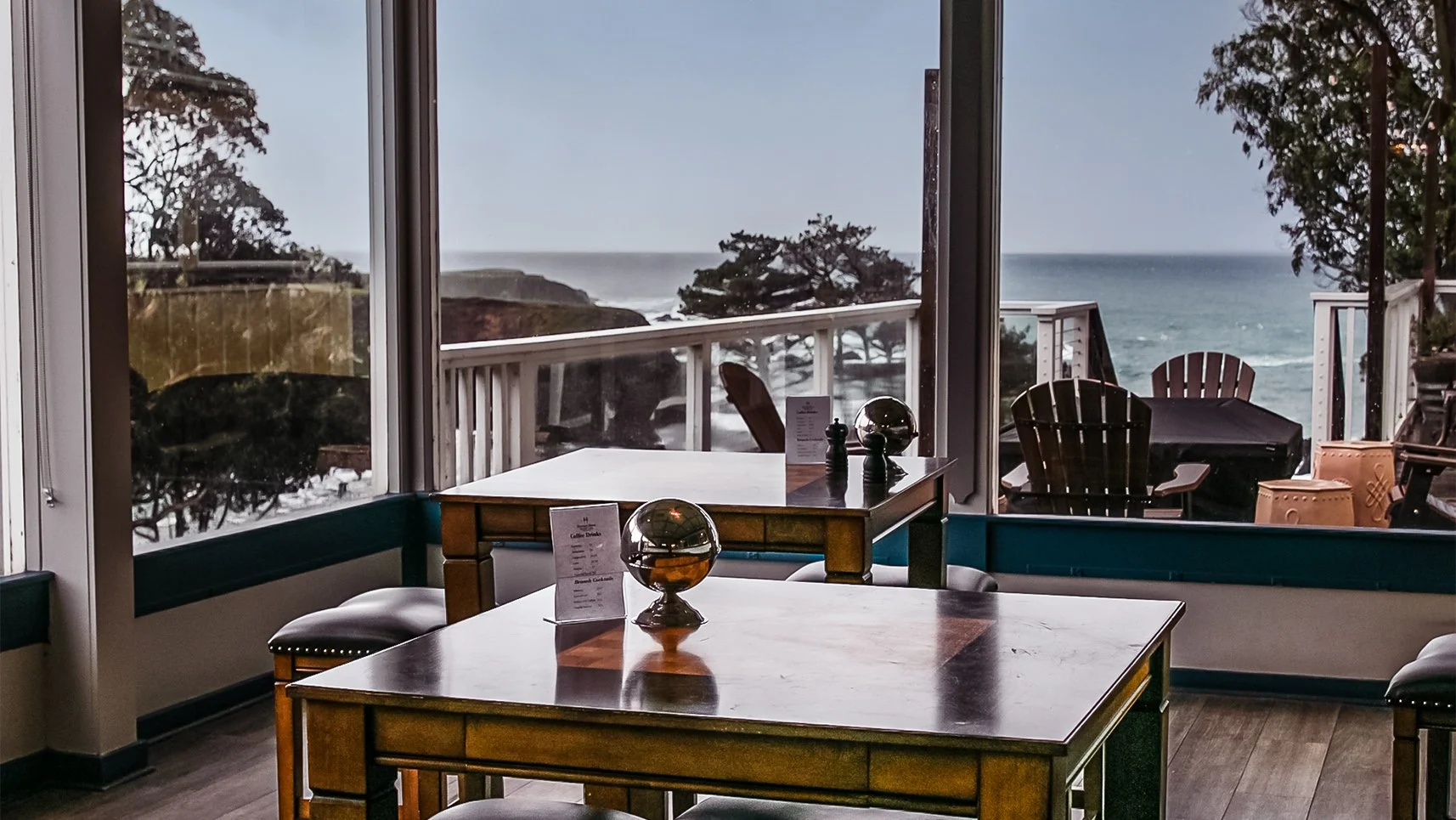 Oceanview dining in Mendocino, California