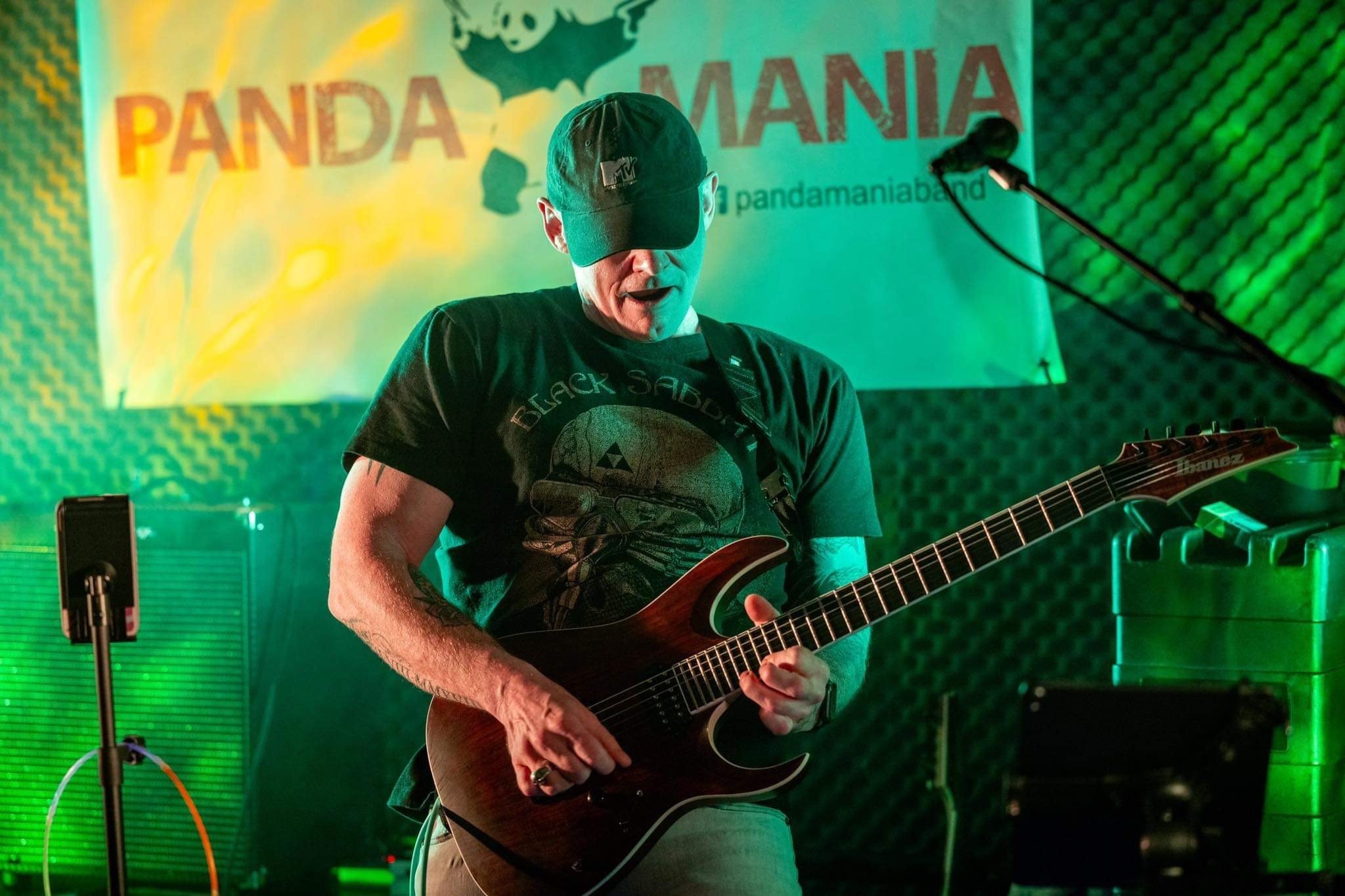 MADZEN MUSIC Guitar Lessons and Audio production in Palmerston north