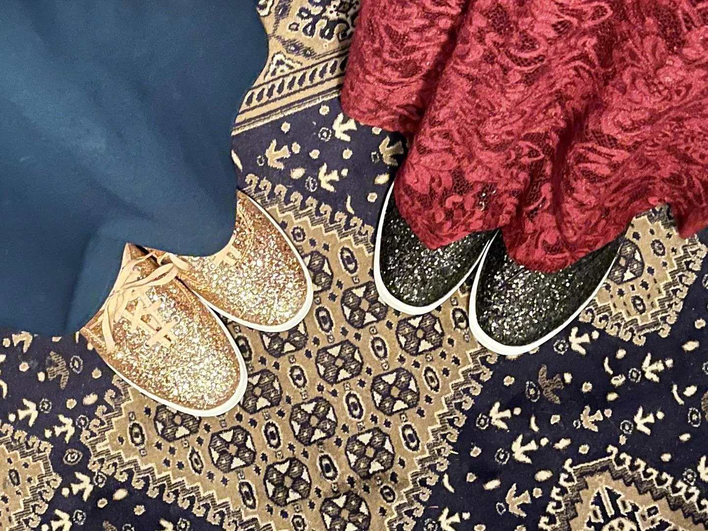 Sparkly sneaks and holiday gowns 

1️⃣ week until my show Friday Dec 6 at ArtSpring here on Salt Spring Island! 
🌟Can hardly wait to share songs from my new album Ancient Fires with you all live. 🔥

🎹I&rsquo;ll be rocking them with the help of som