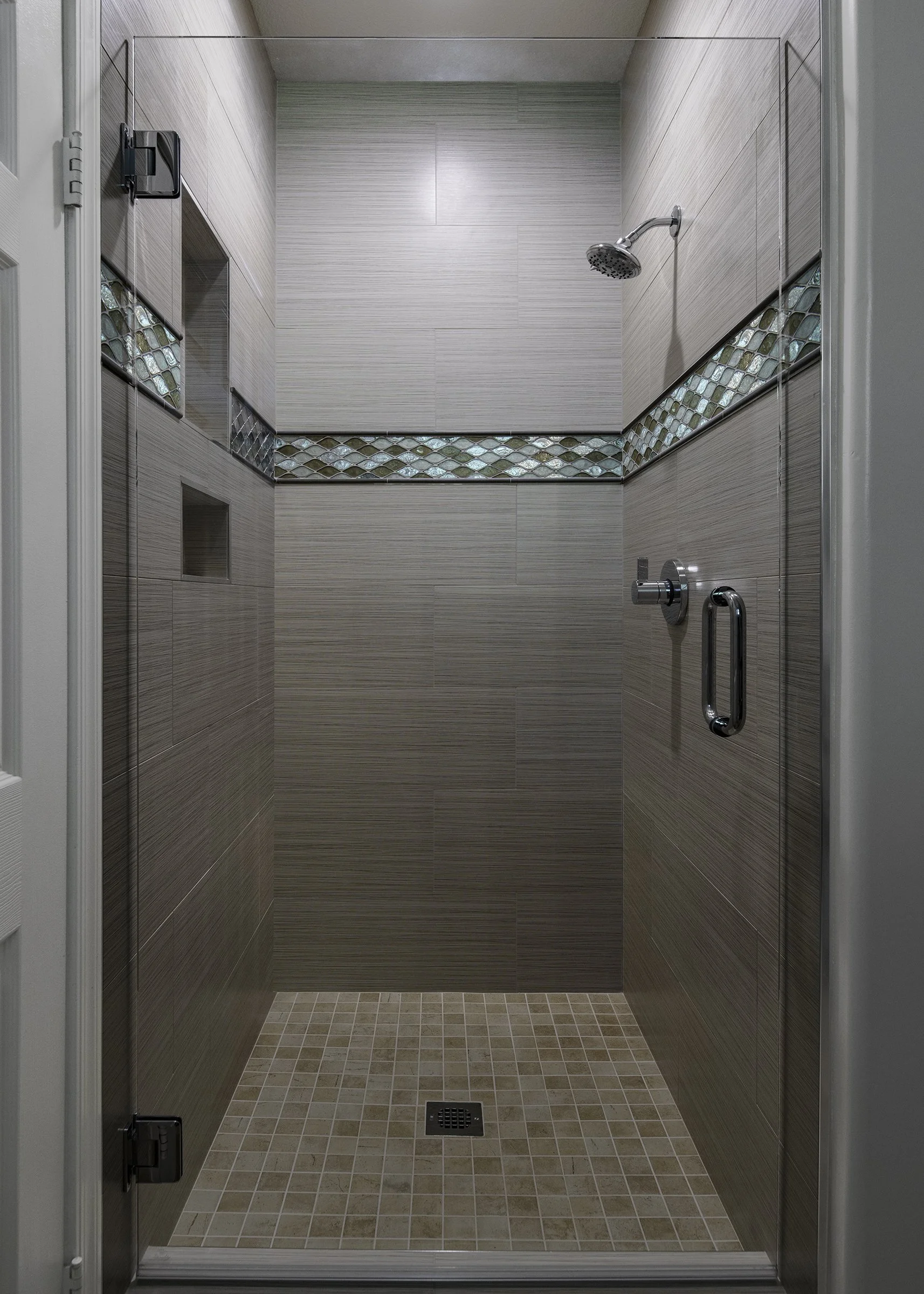 C Cowart 4_2019-Rancho Peñasquitos Powder Room 2 web.jpg