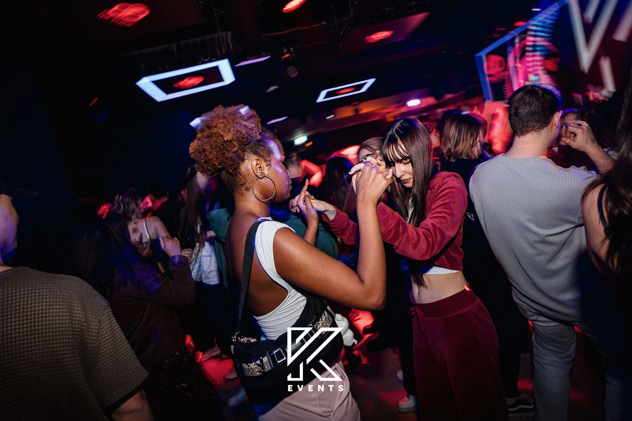 207 - 0208-kreativmedia.jpg