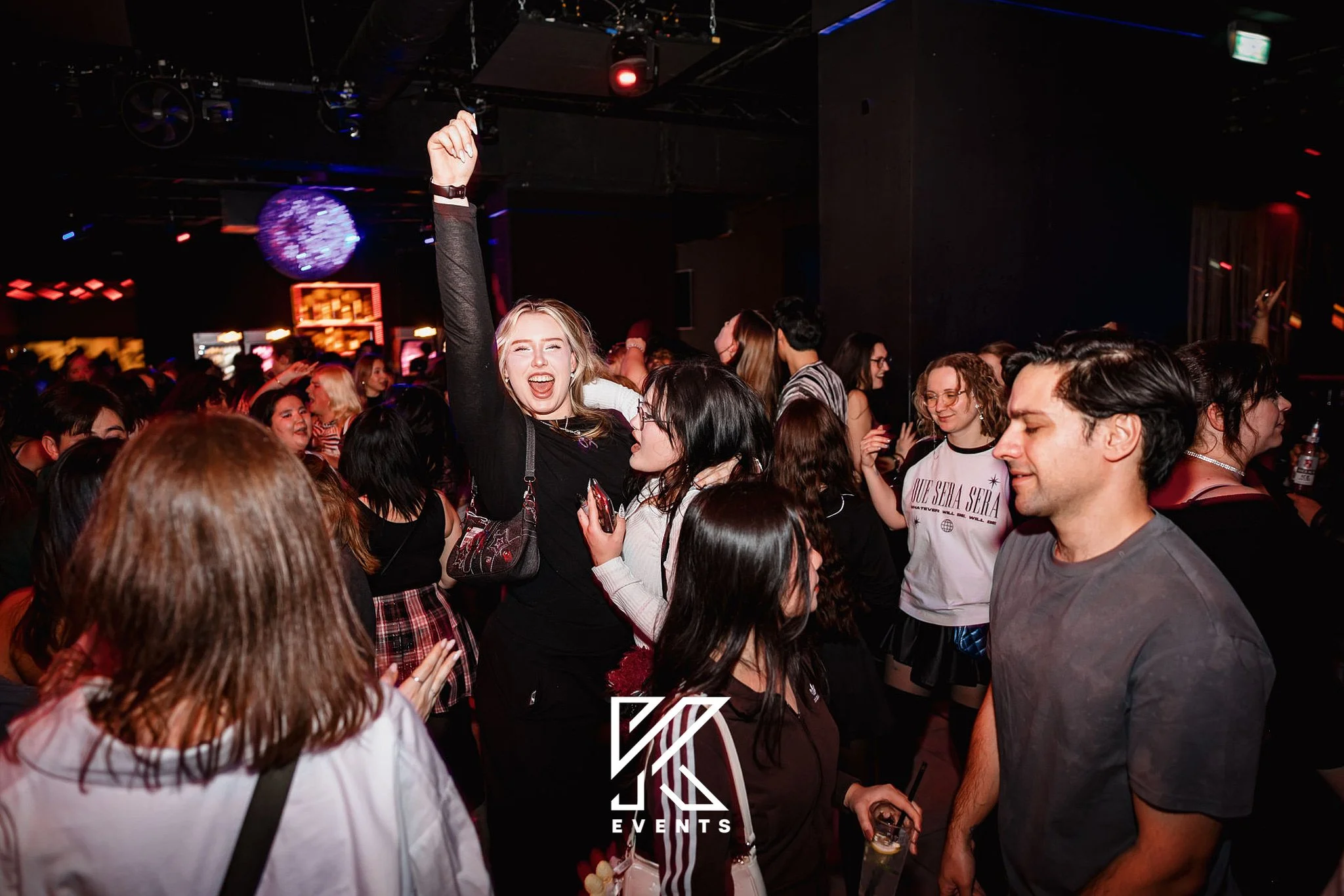 152 - 0153-kreativmedia.jpg