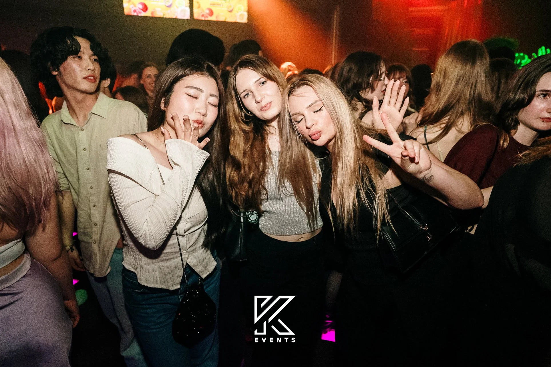 SZA06848.jpg